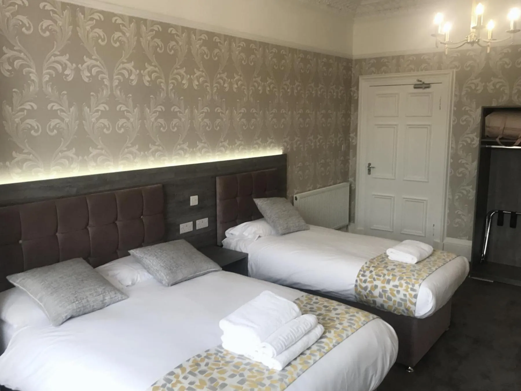 Bed in Arrandale Guest House