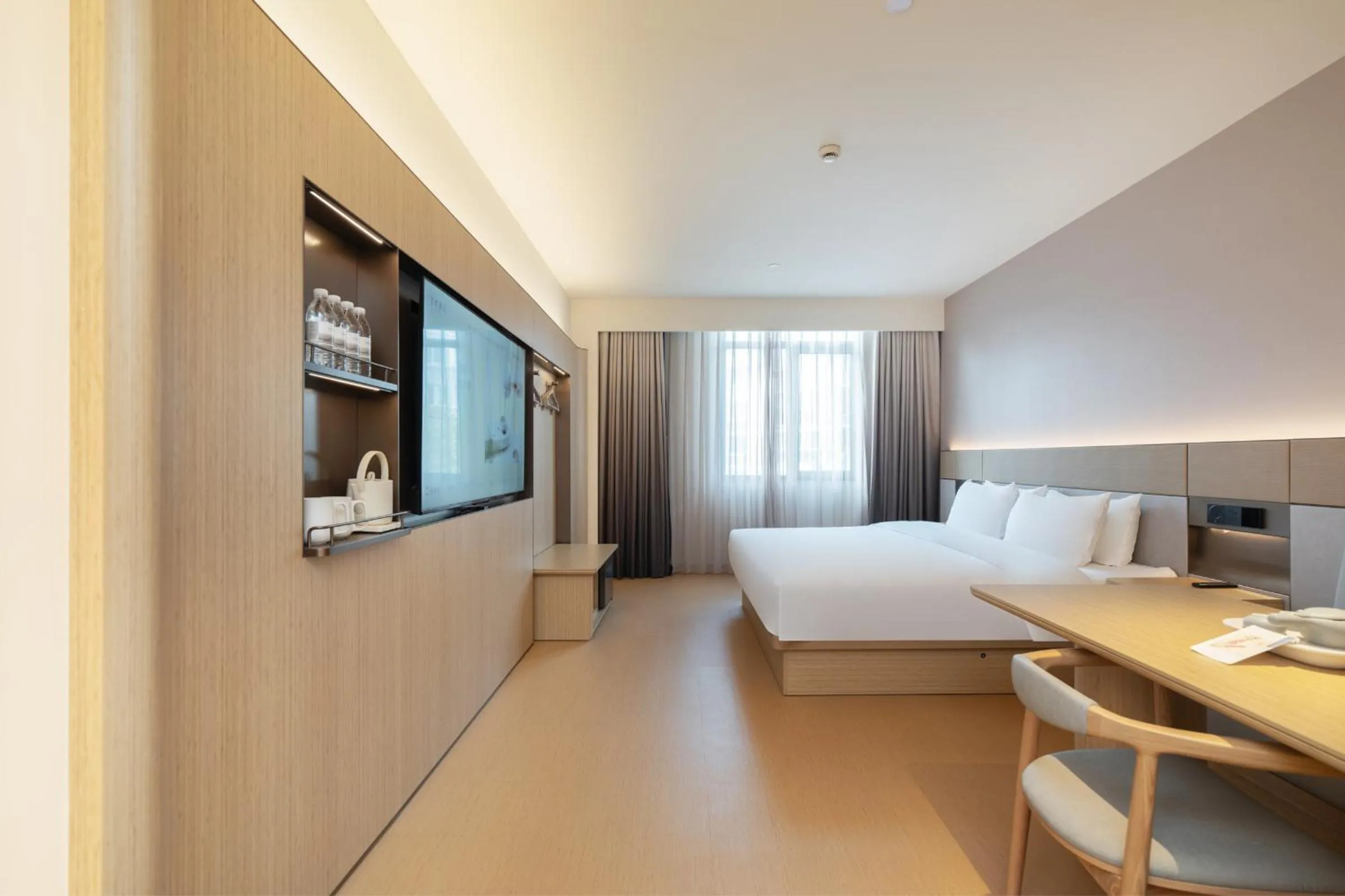 Bed in JI Hotel Shanghai Jiuting Center