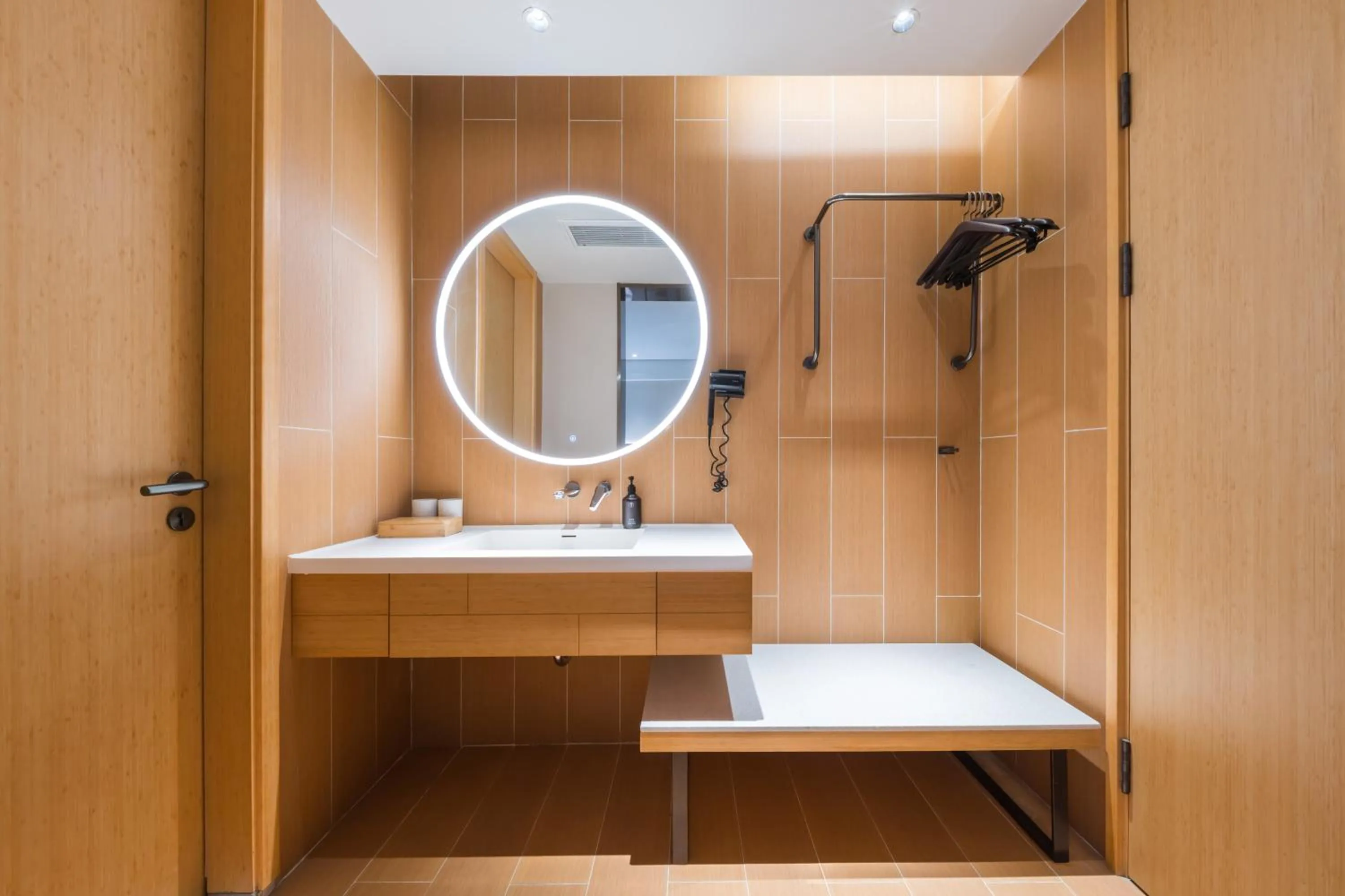 JI Hotel Shanghai Nanxiang Guyi Garden