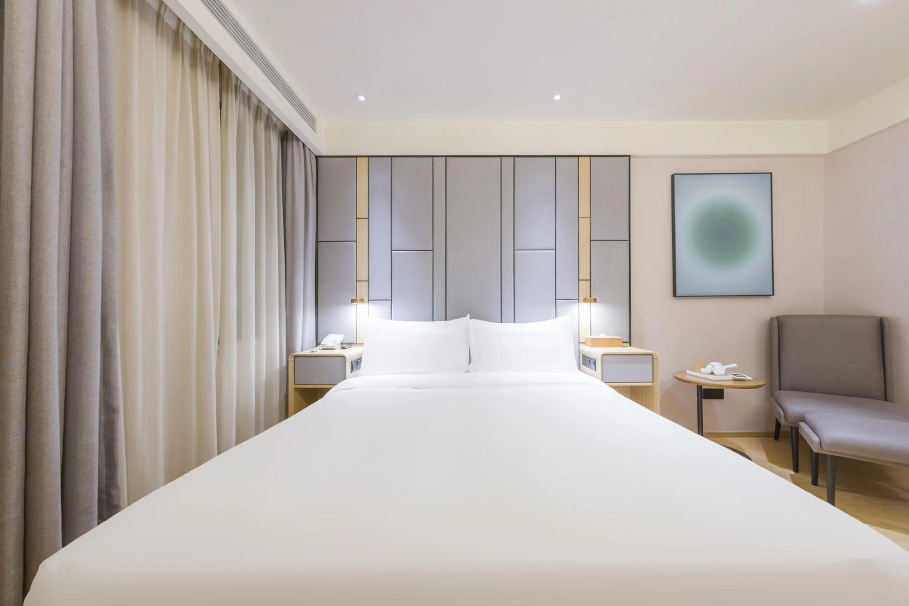 Living room, Bed in JI Hotel Shanghai Baoshan Youyi Road