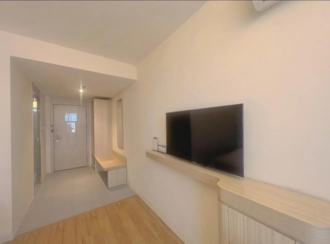 TV and multimedia in Hanting Nanjing Xingang Development Zone Second Branch