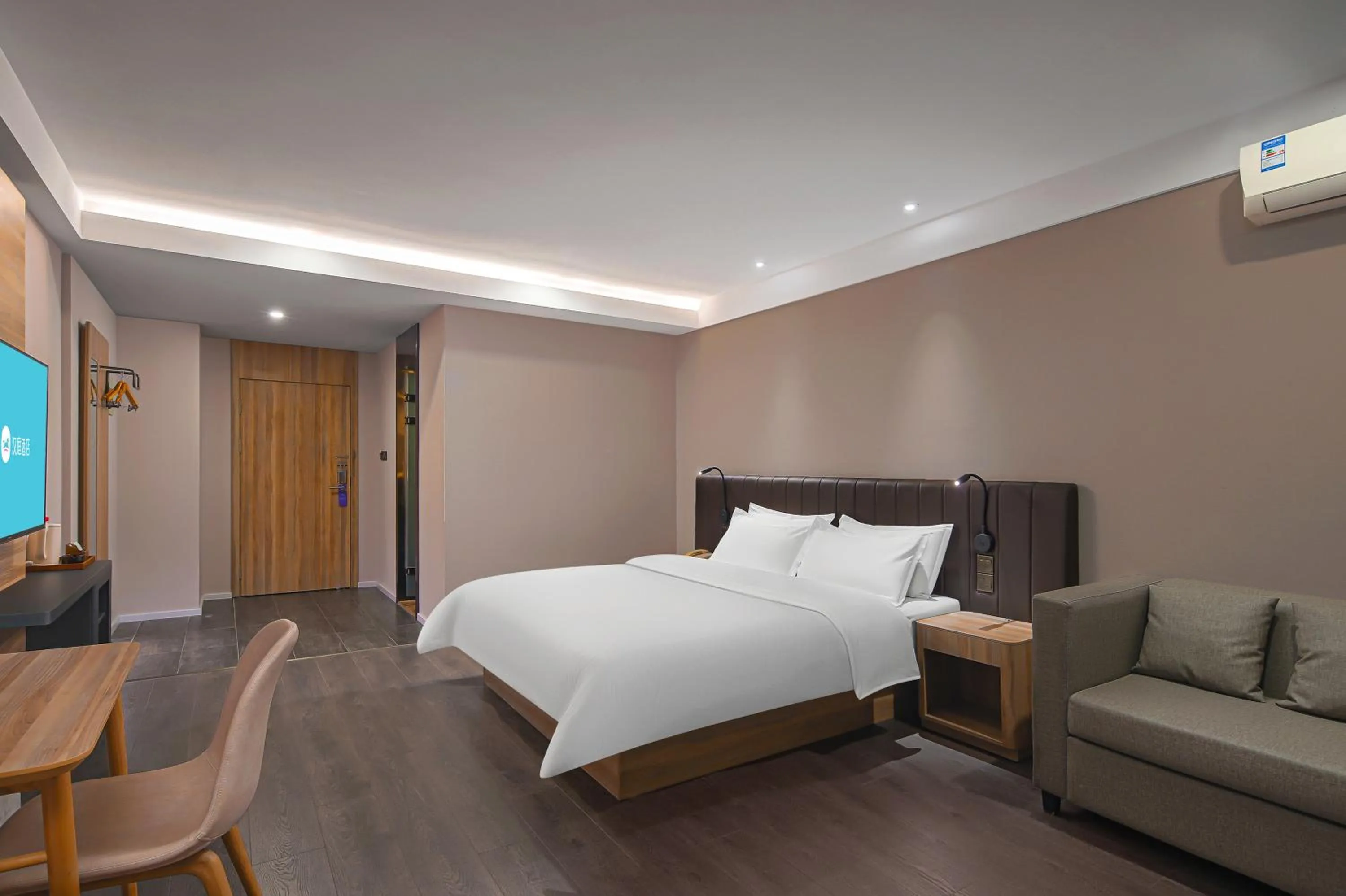 Photo of the whole room, Bed in Hanting Hotel Nanjing Xianhemen Zidong Commercial Street