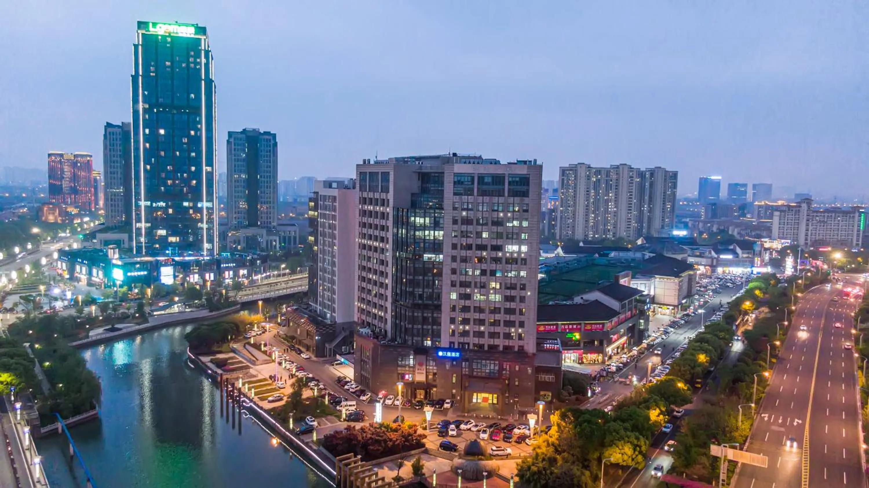 Property building in Hanting Hotel Suzhou International Education Park Yuexi Subway Station