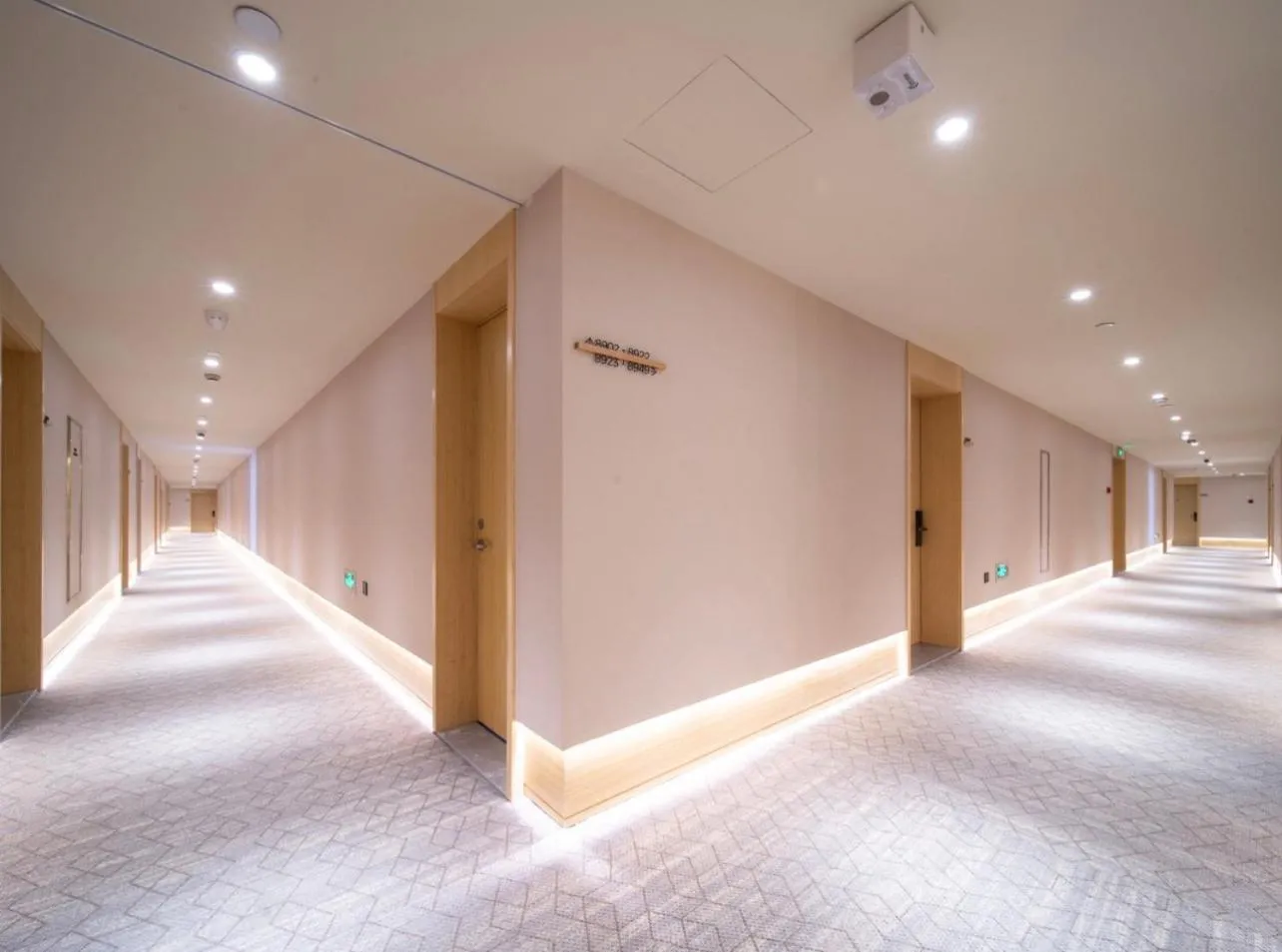 Photo of the whole room in JI Hotel Hangzhou Banshan Road