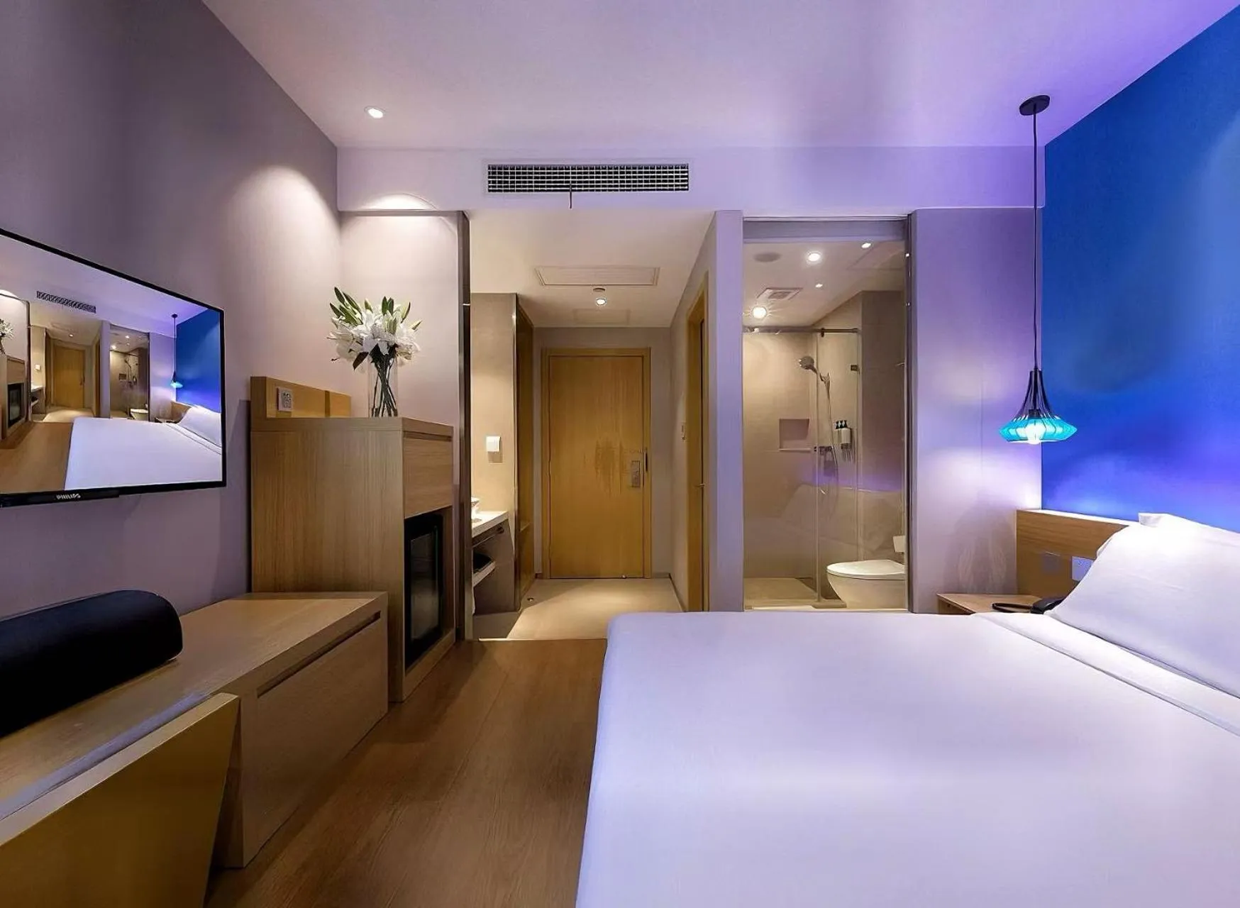 Photo of the whole room, Bed in Orange Hotel Hangzhou Binjiang University Town