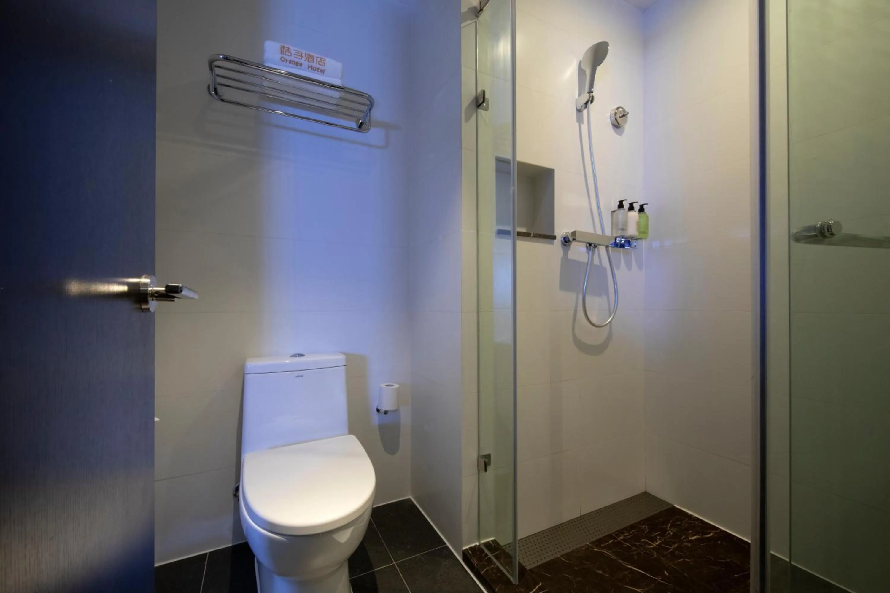 Toilet in Orange Hotel Hangzhou Future Science and Technology City Hangzhou Normal University