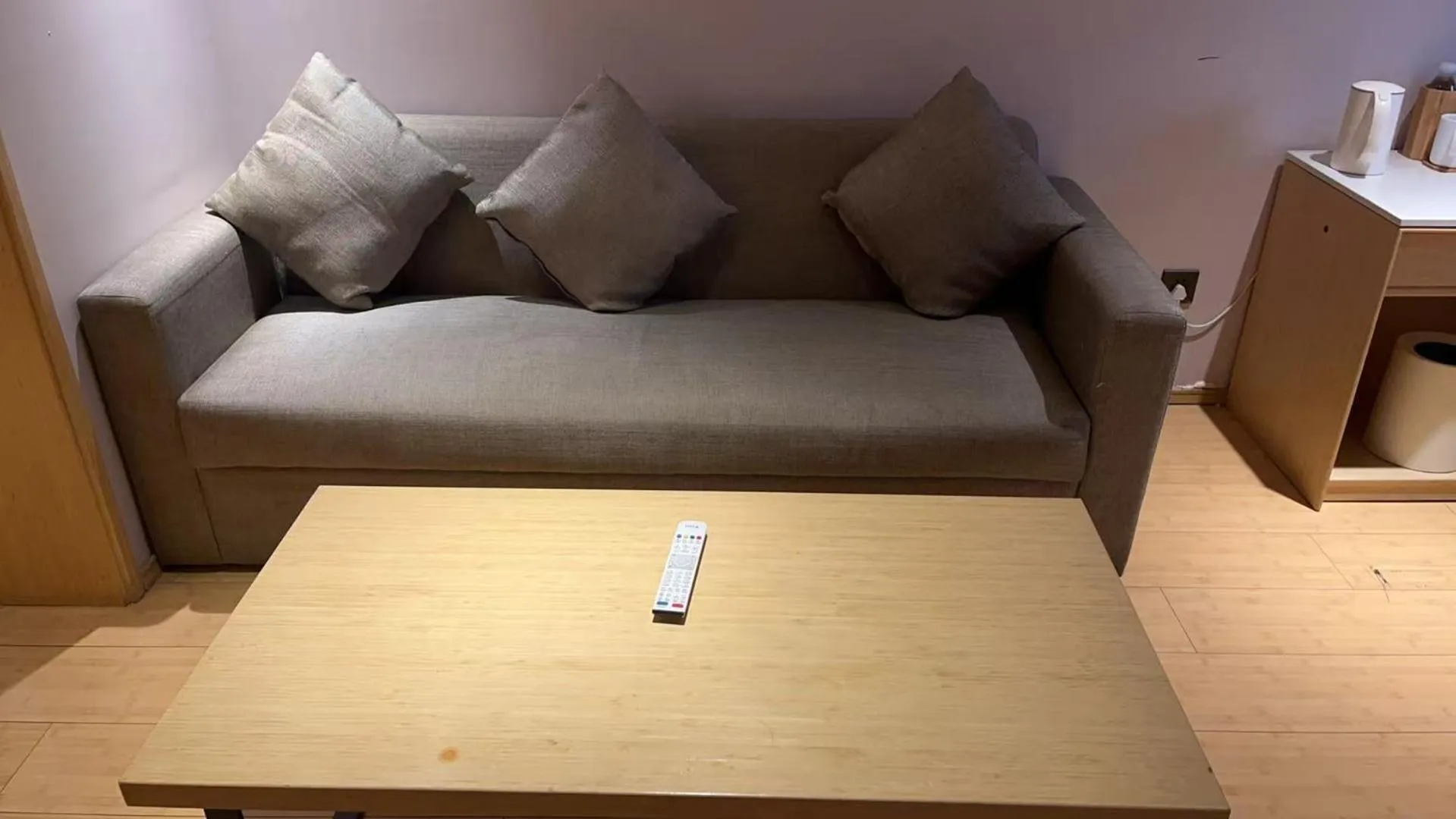 room service in JI Hotel Hangzhou Xianghu Wanda Middle Road