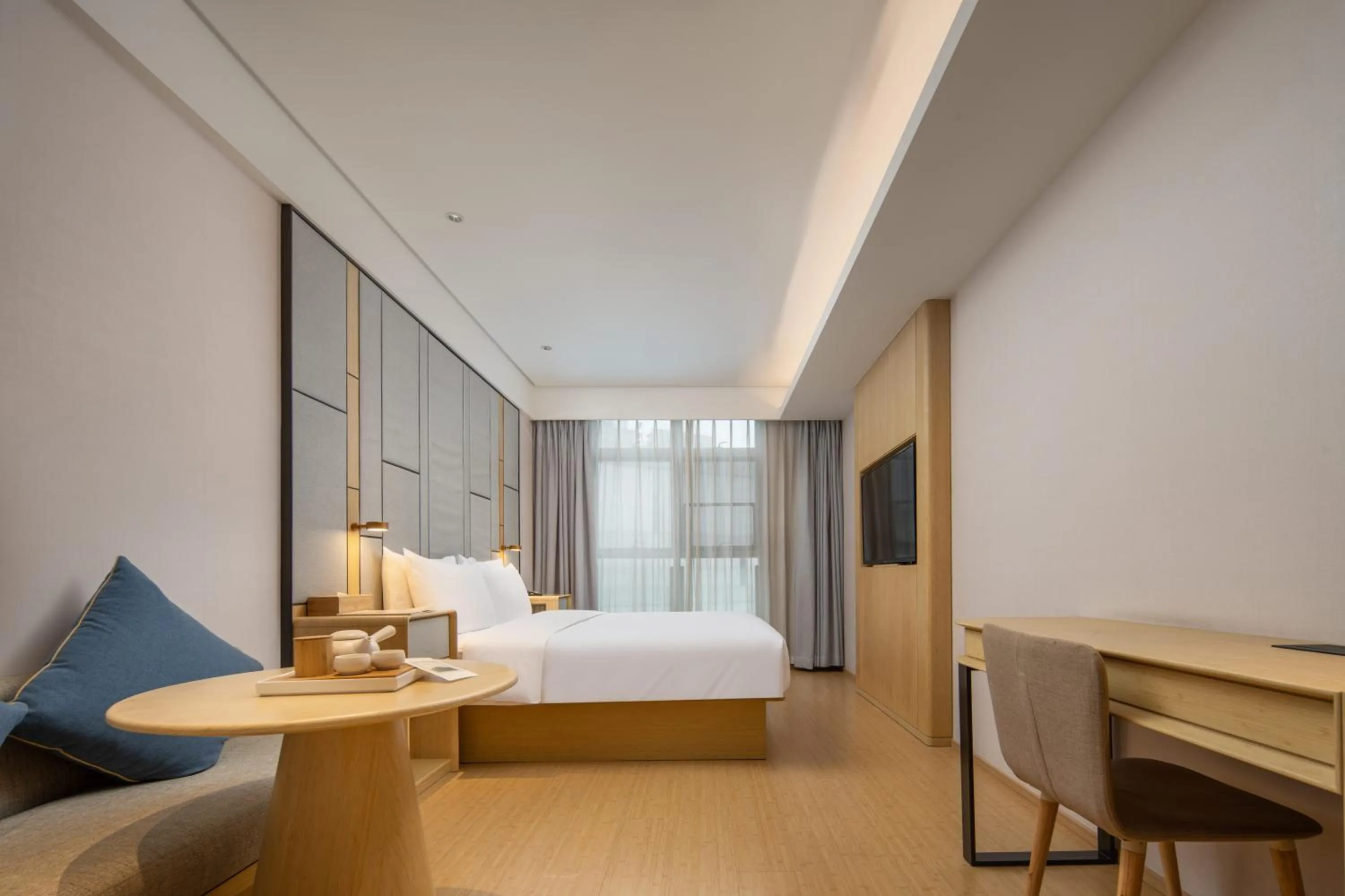 Photo of the whole room, Bed in JI Hotel Chongqing Liangjiang Happiness Plaza