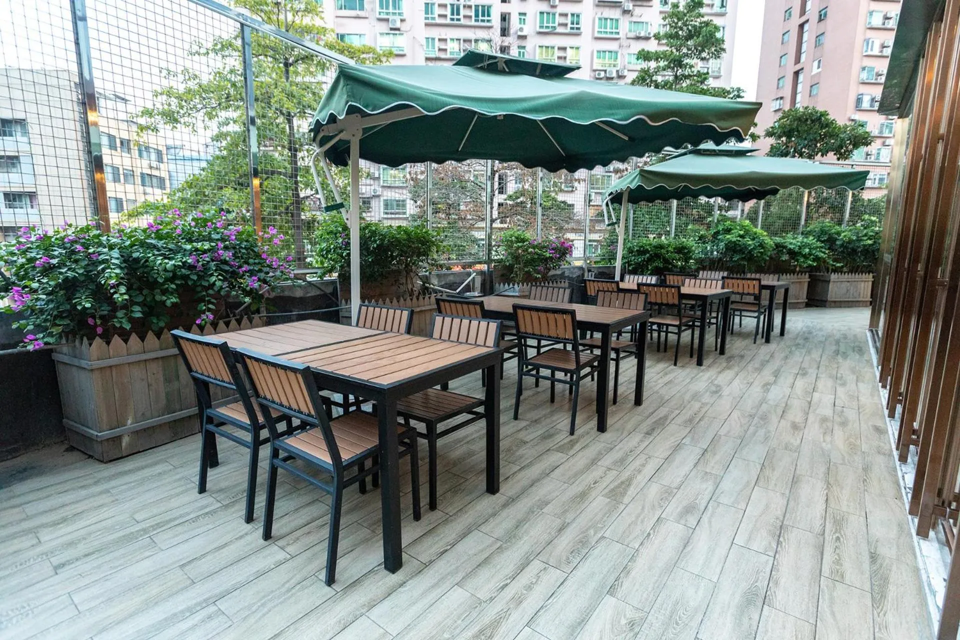 Restaurant/places to eat in JI Hotel Shenzhen Shennan Avenue Huaqiang