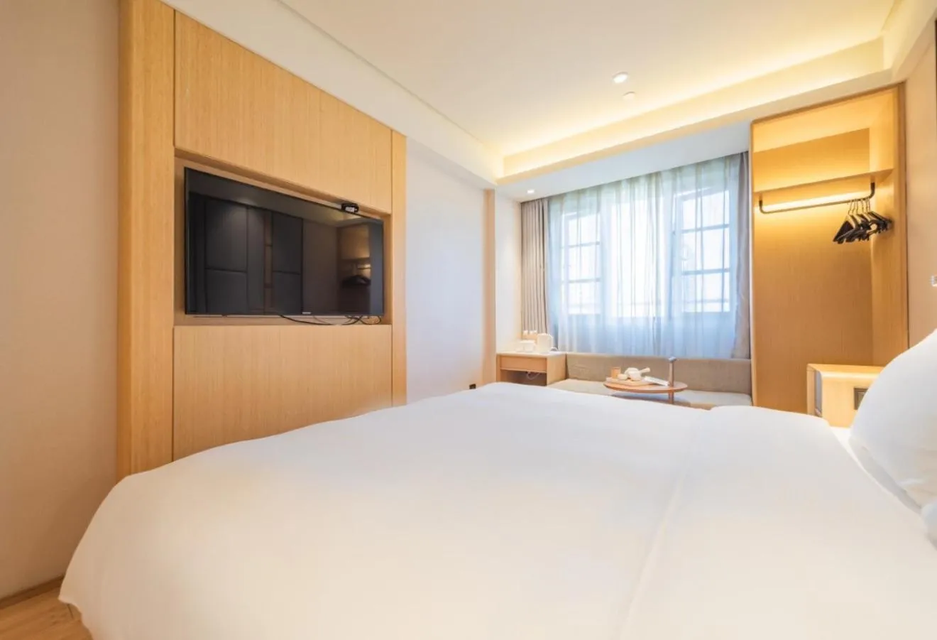 Bed in JI Hotel Chengdu East Railway Station