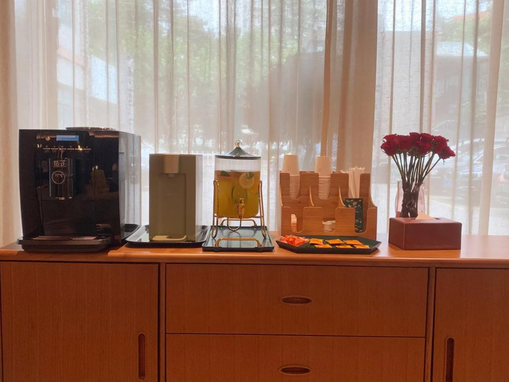 Lobby or reception in Orange Hotel Shanghai Xujiahui Caobao Road Subway Station