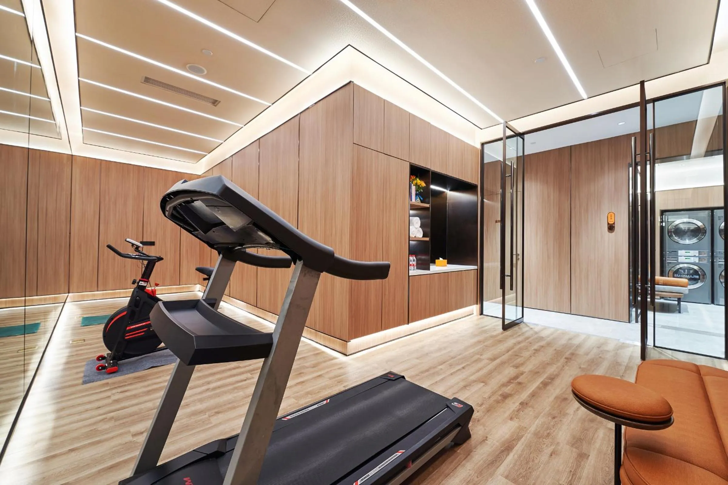 Fitness centre/facilities in Orange Hotel Shanghai Xujiahui Caobao Road Subway Station
