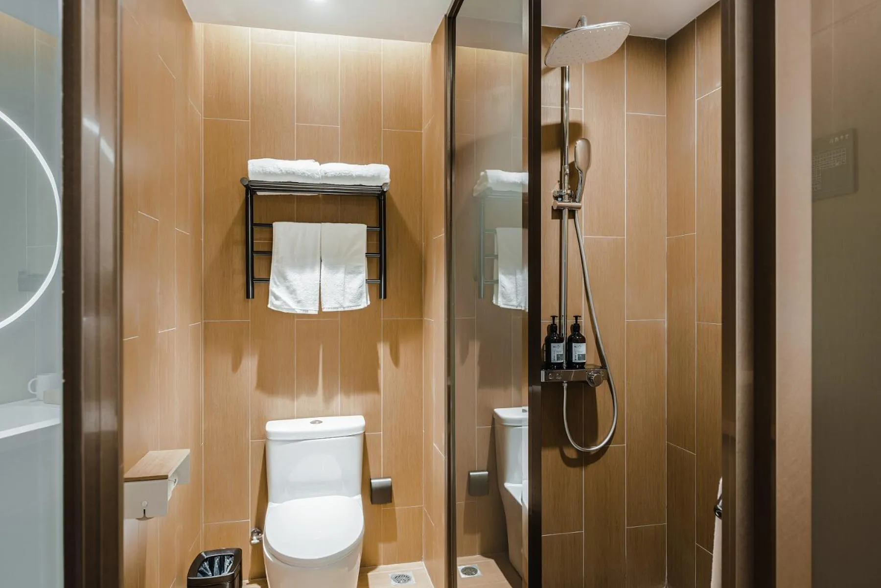 Shower in JI Hotel Hangzhou South Railway Station