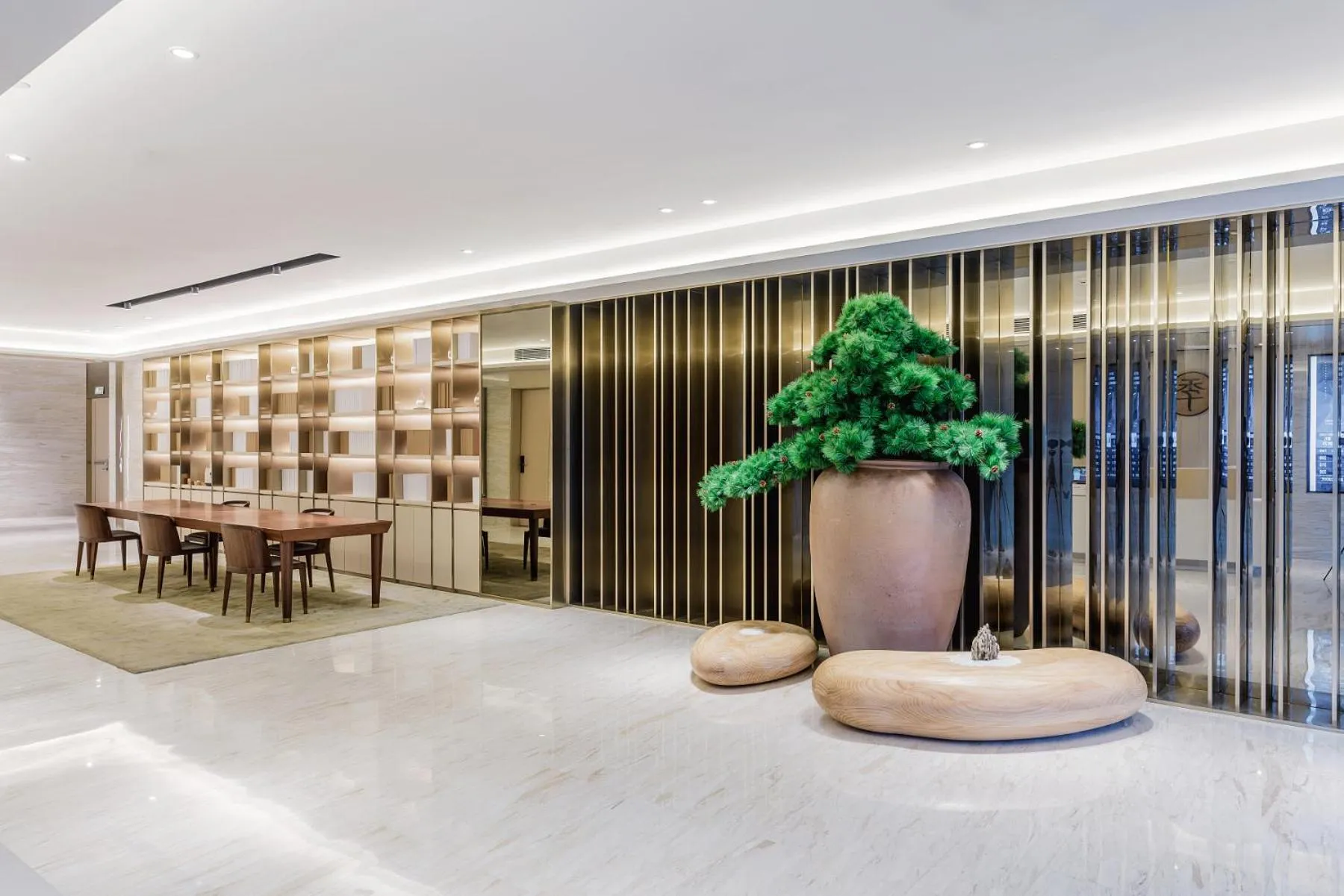 Seating area in JI Hotel Hangzhou South Railway Station