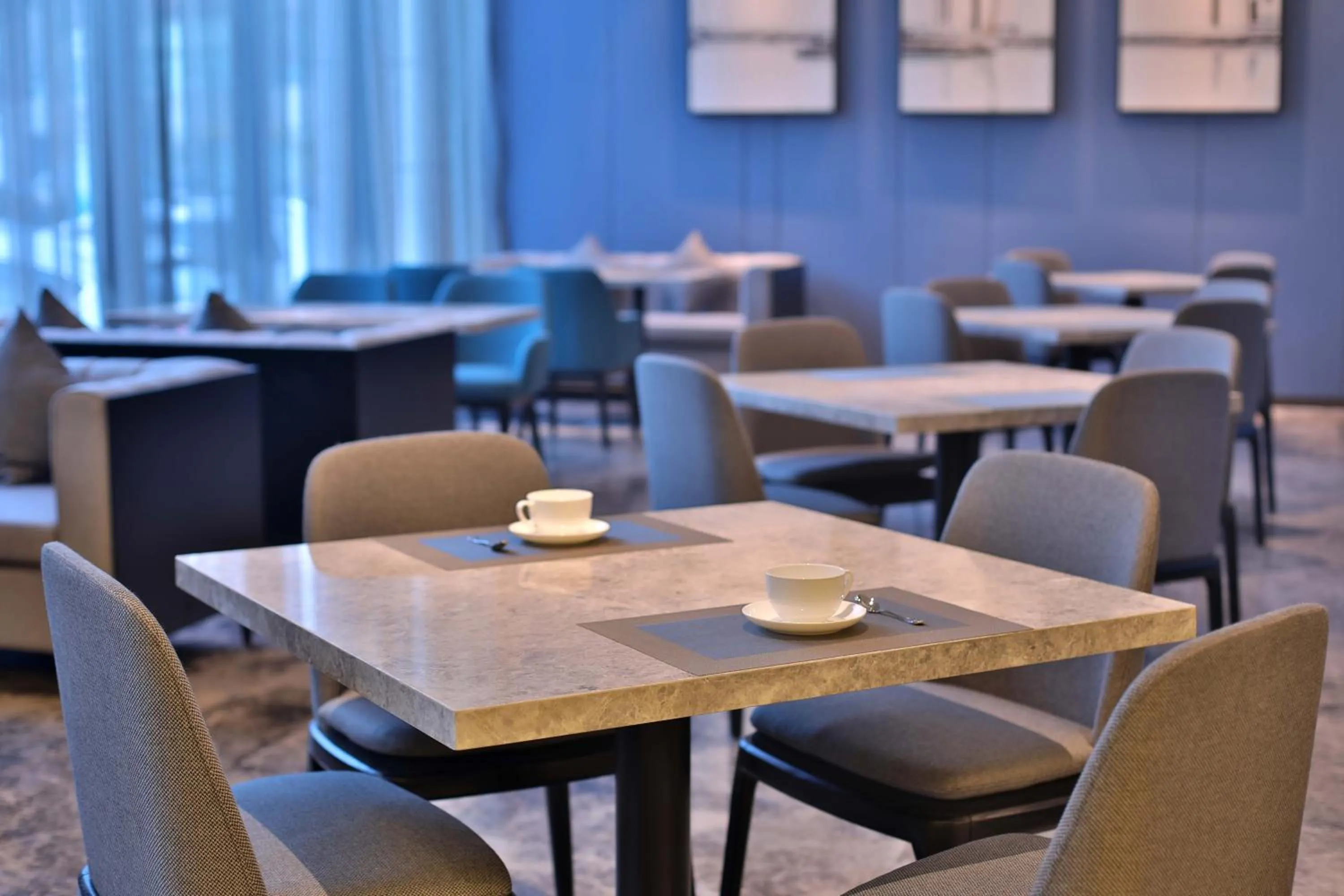 Restaurant/places to eat in Orange Hotel Shanghai Hongqiao Railway Station Qixin Road (formerly Hongqiao National Exhibition and Convention Center Qixin Road Branch)