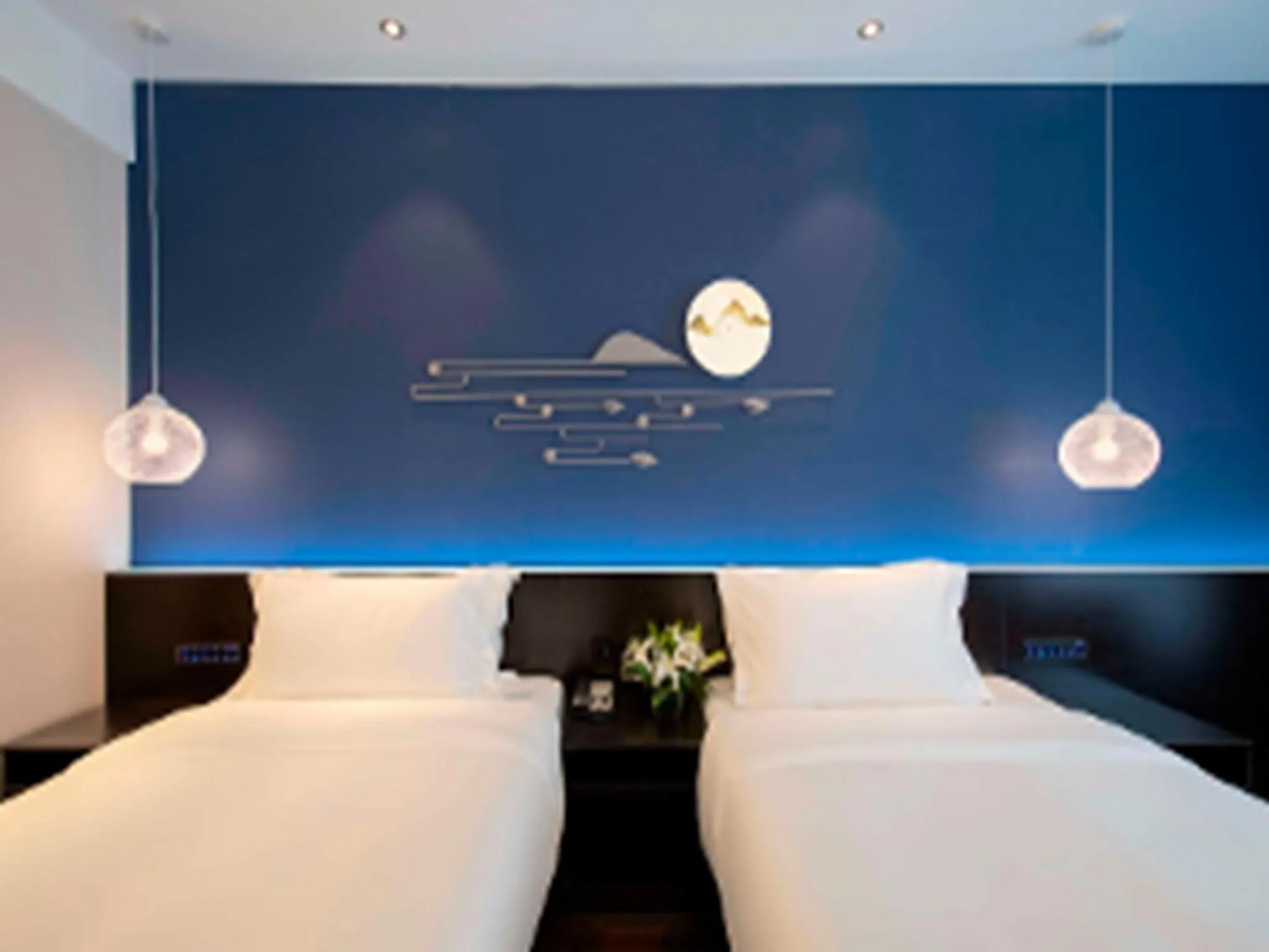 Photo of the whole room, Bed in Orange Hotel Suzhou North Station Cailian Square