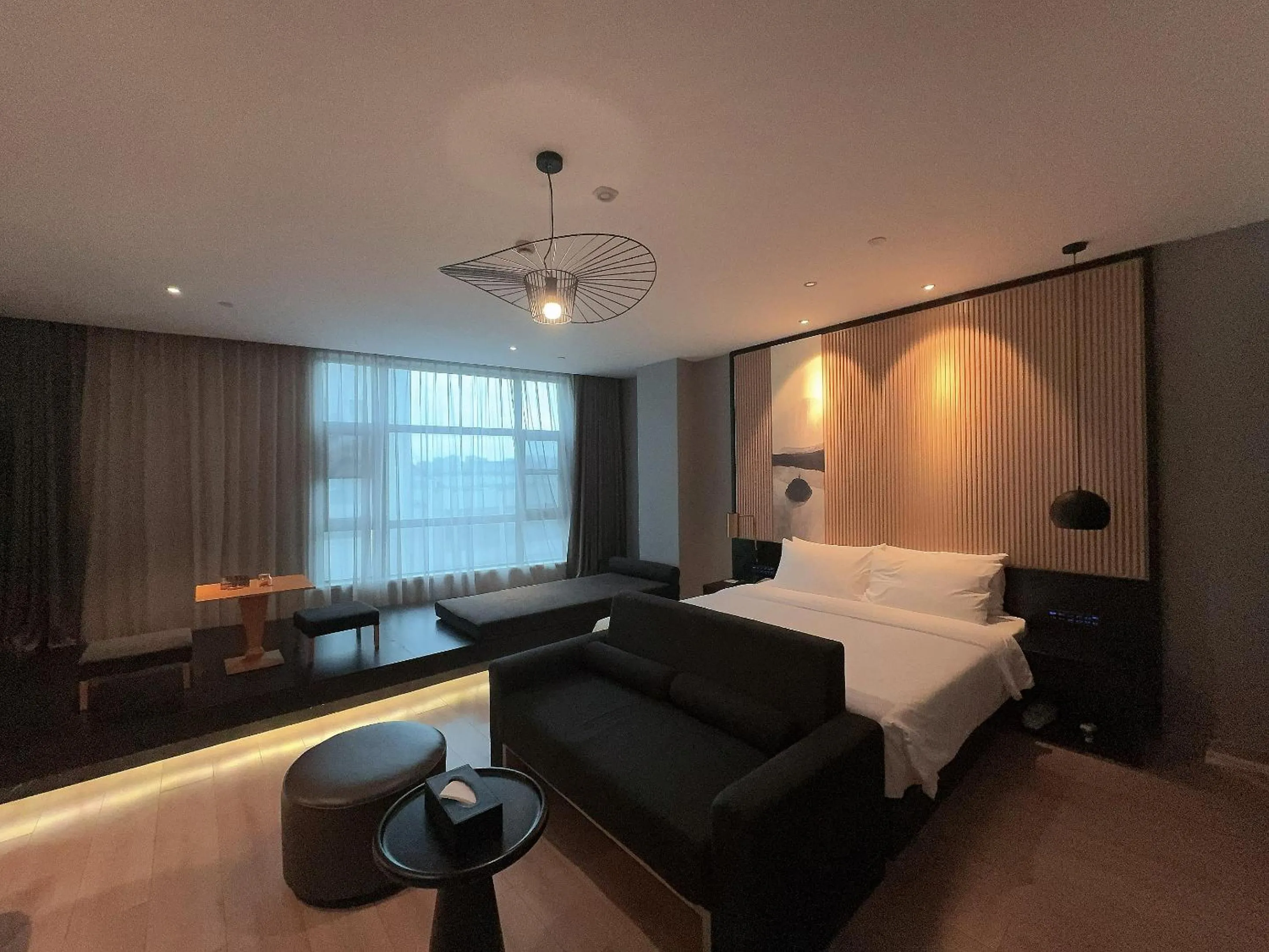 Photo of the whole room, Bed in Orange Hotel Suzhou North Station Cailian Square