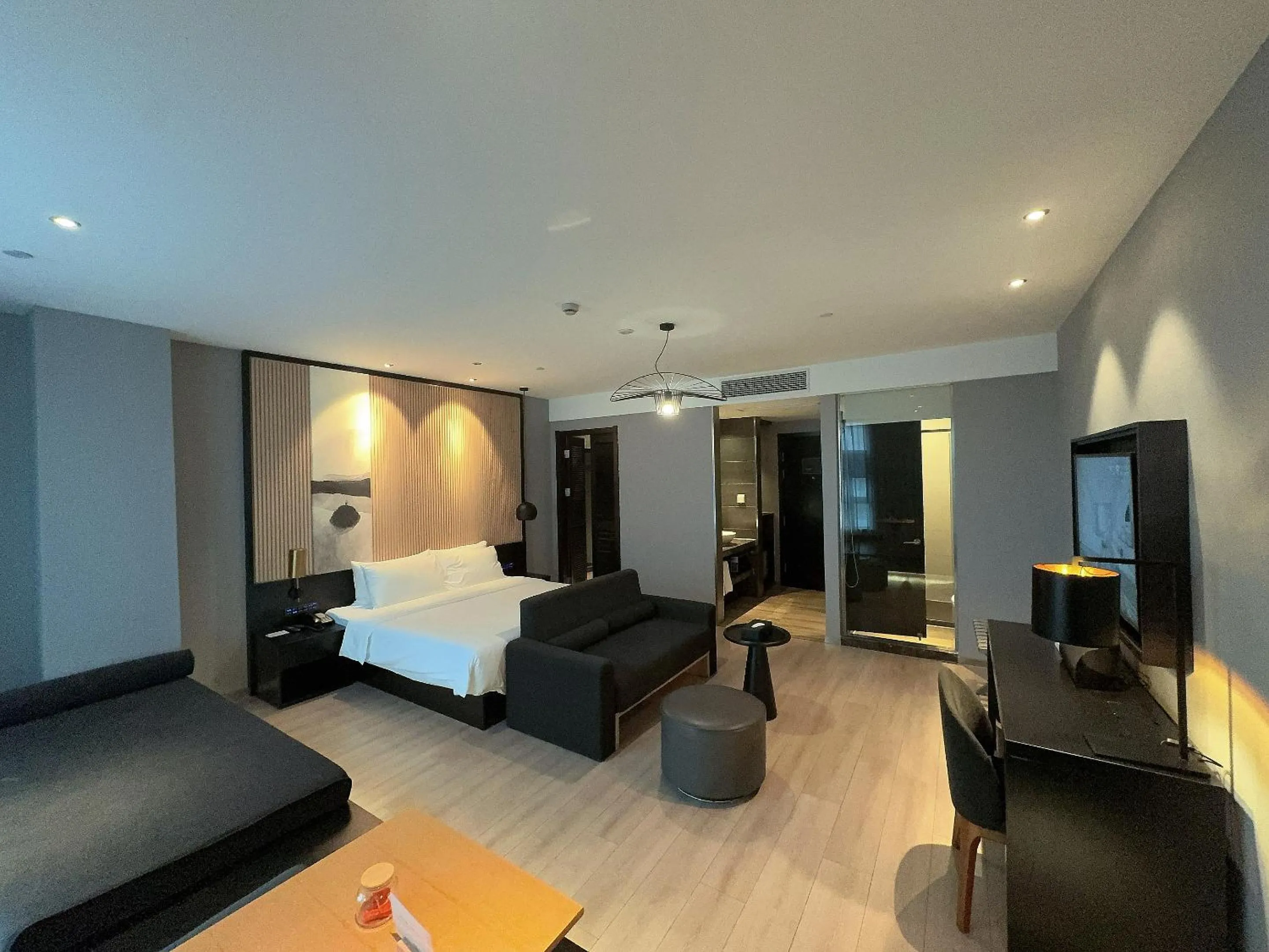 Photo of the whole room, Bed in Orange Hotel Suzhou North Station Cailian Square