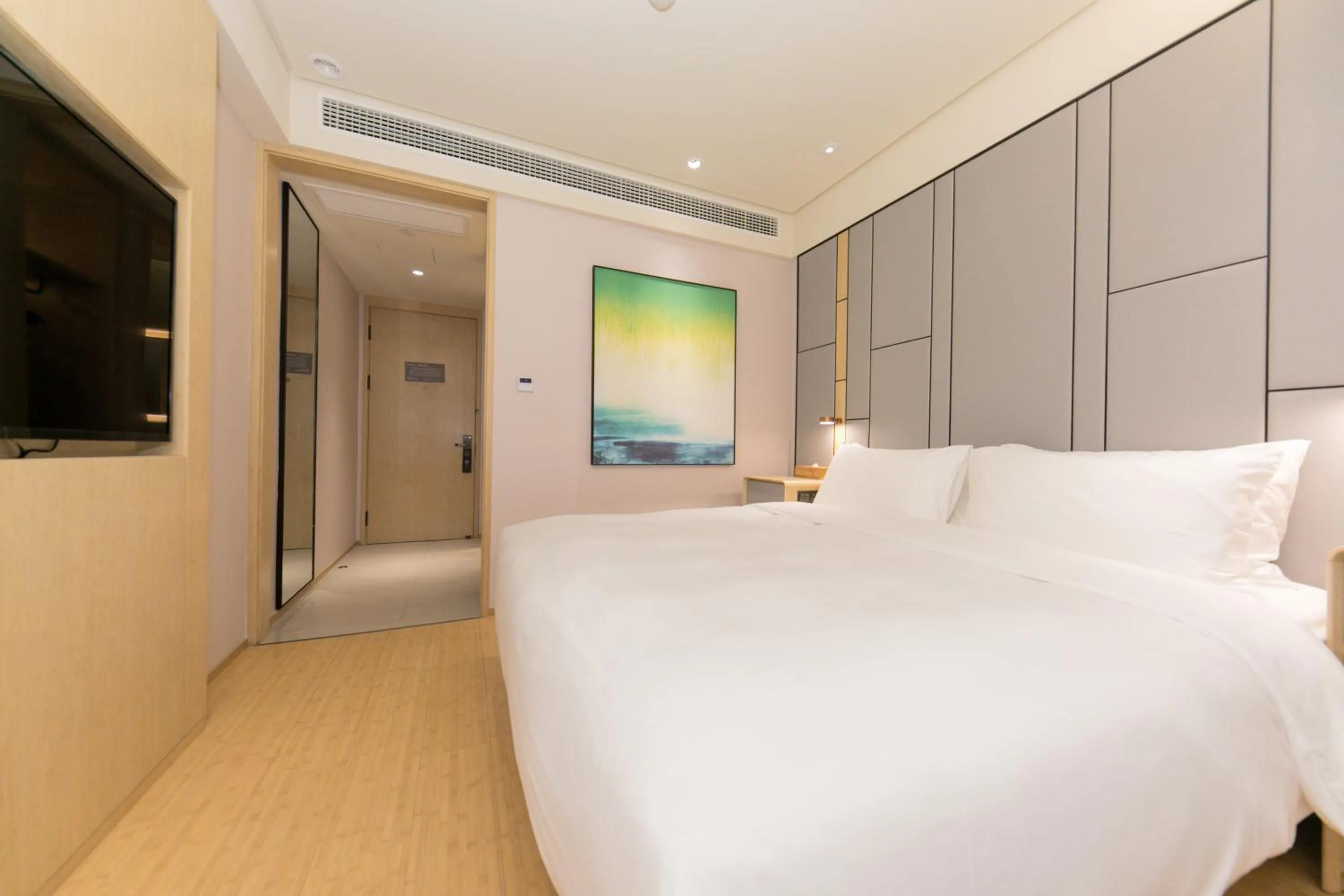 On site, Bed in JI Hotel Shanghai Qibao Qixin Road