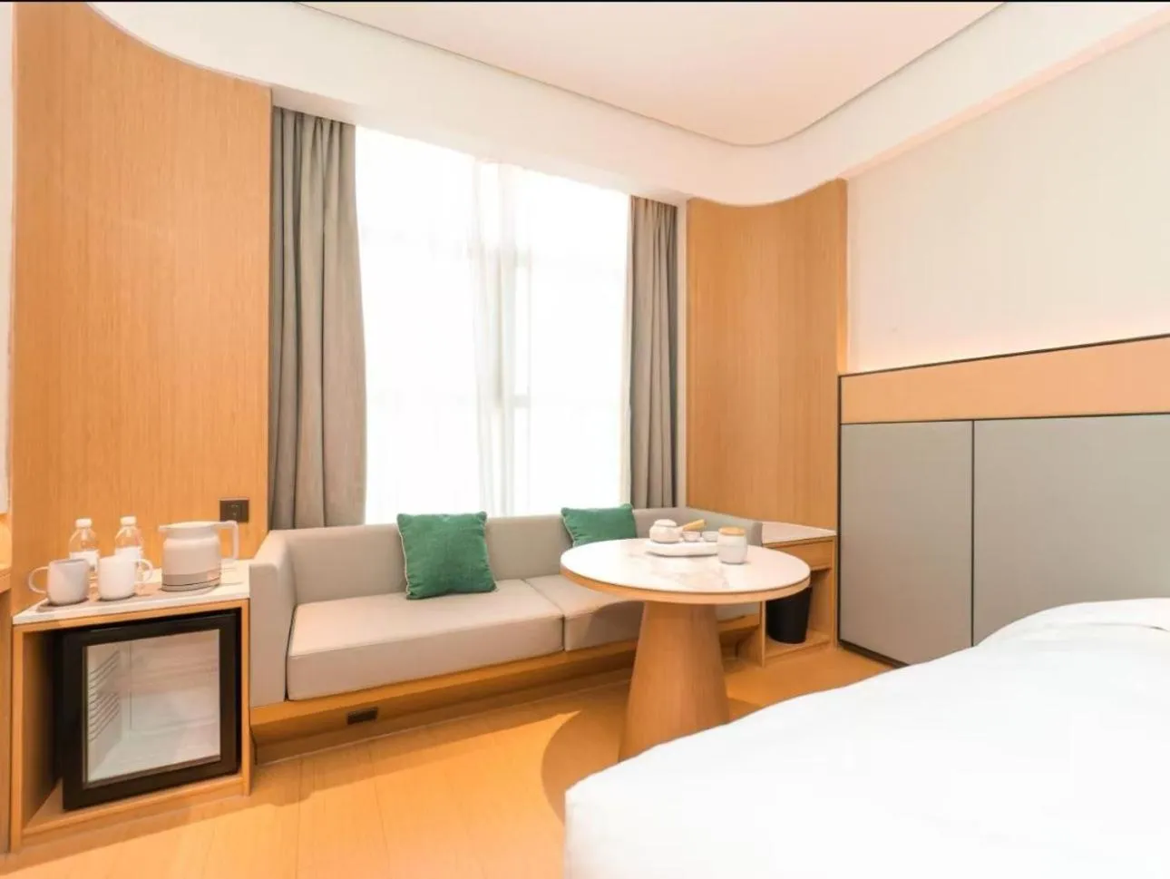 Photo of the whole room, Bed in JI Hotel Nanjing Baijia Lake