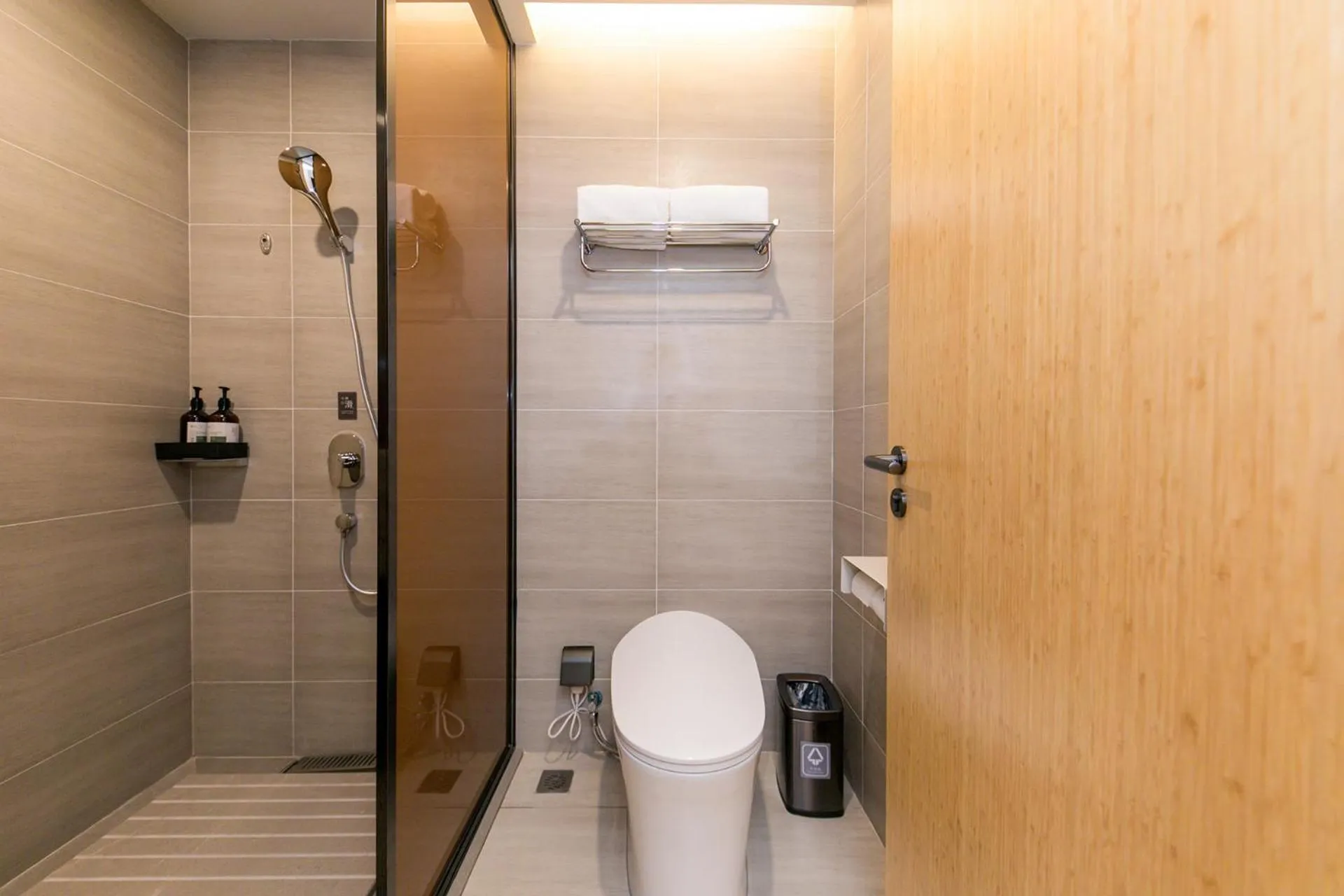 Shower in JI Hotel Shanghai North Hi-Tech Industrial Park