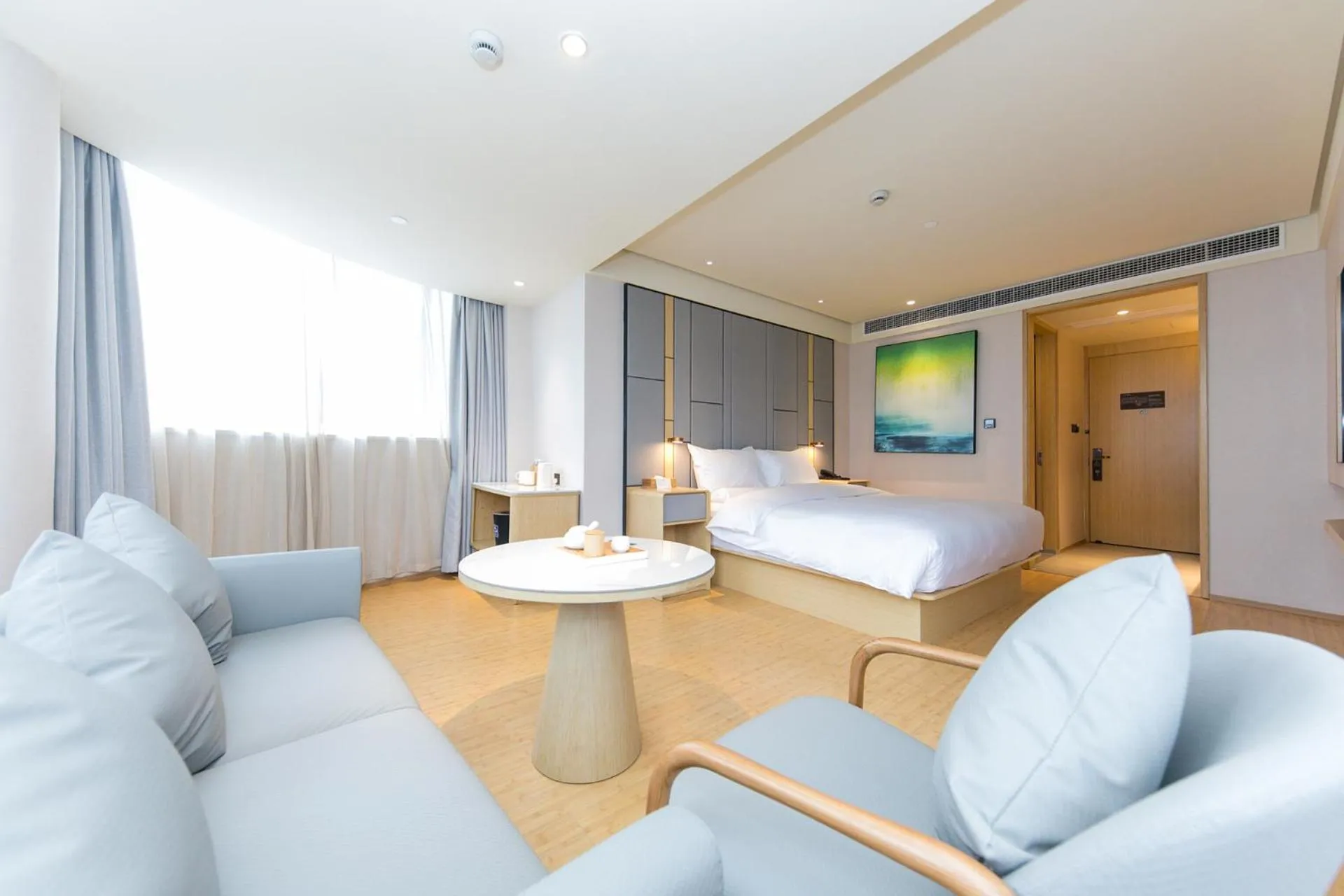 Photo of the whole room, Bed in JI Hotel Shanghai North Hi-Tech Industrial Park