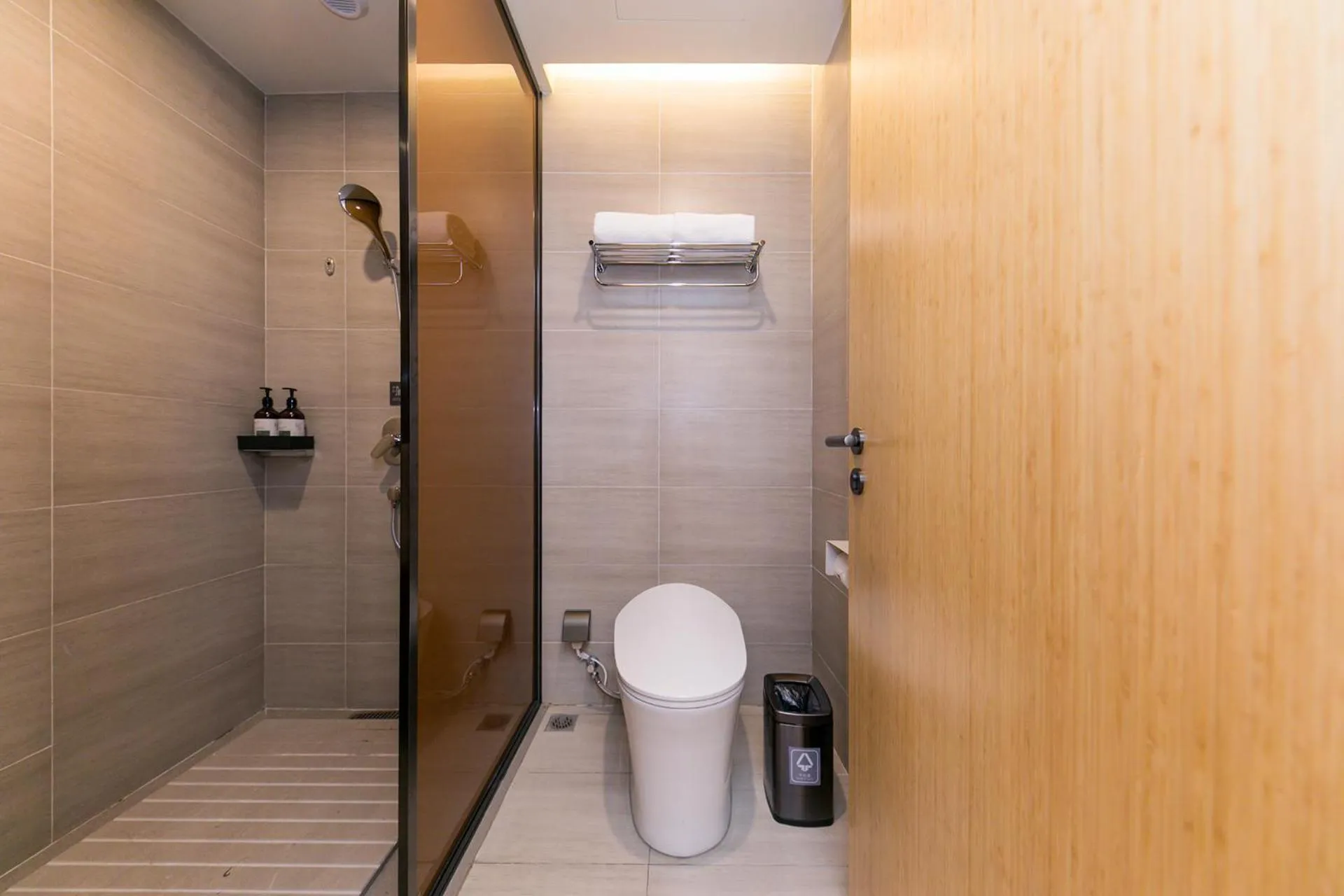 Shower in JI Hotel Shanghai North Hi-Tech Industrial Park