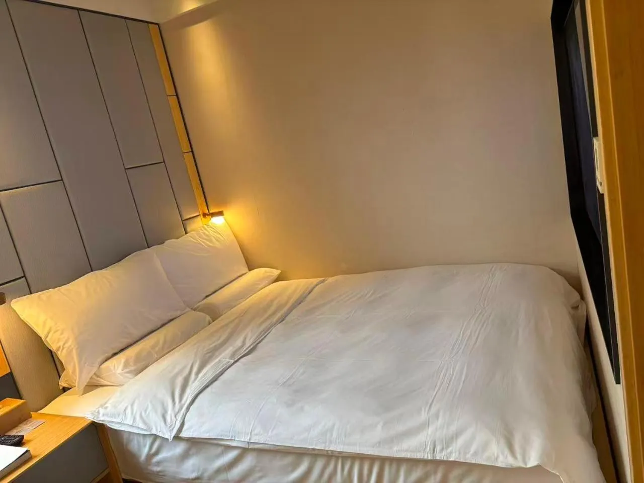 View (from property/room), Bed in JI Hotel Shanghai Stadium