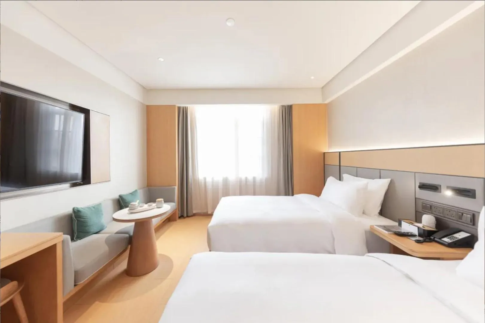 Photo of the whole room, Bed in JI Hotel Shanghai University Tacheng Road