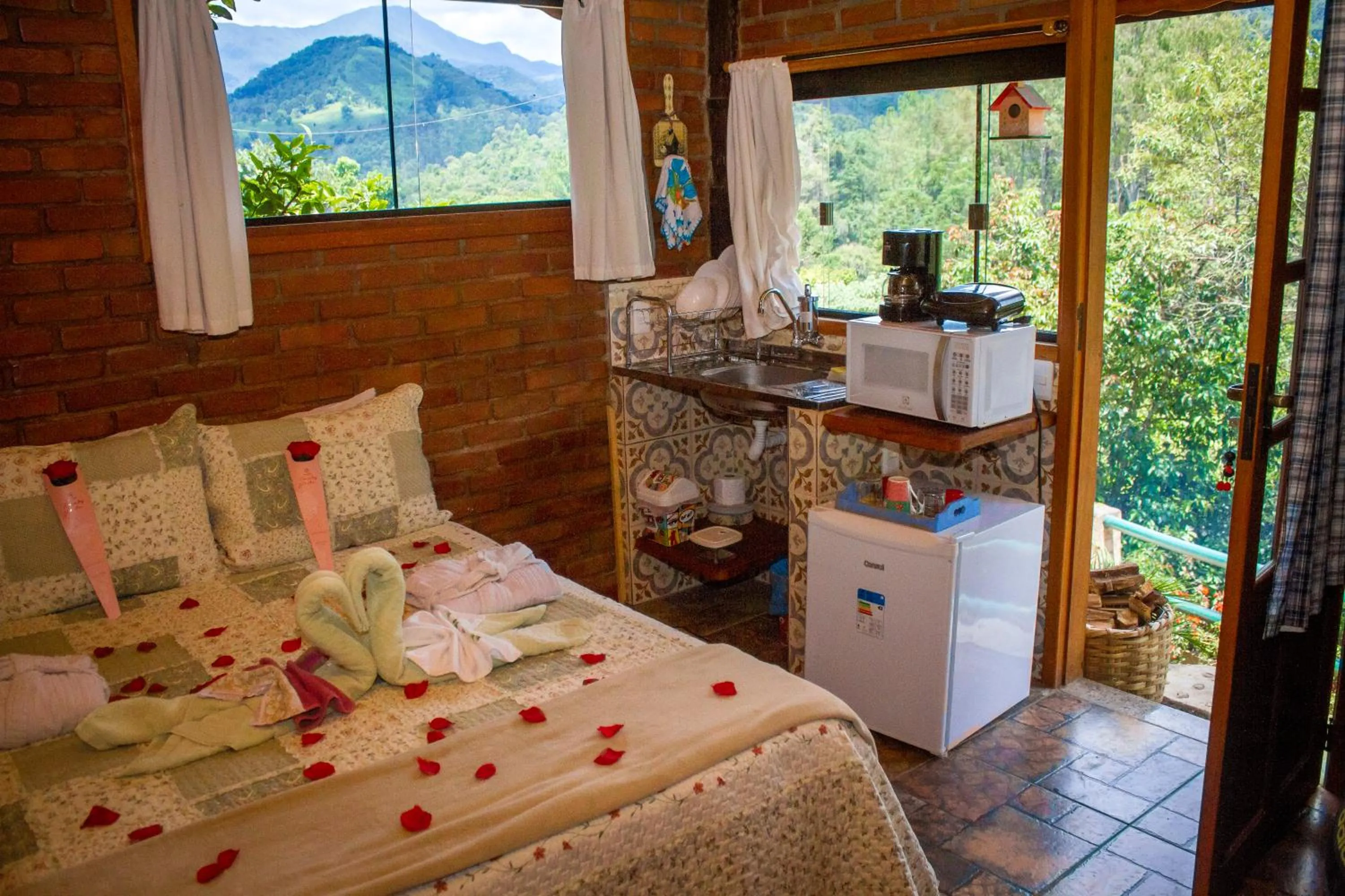 Bed in Chalés Lirio dos Vales