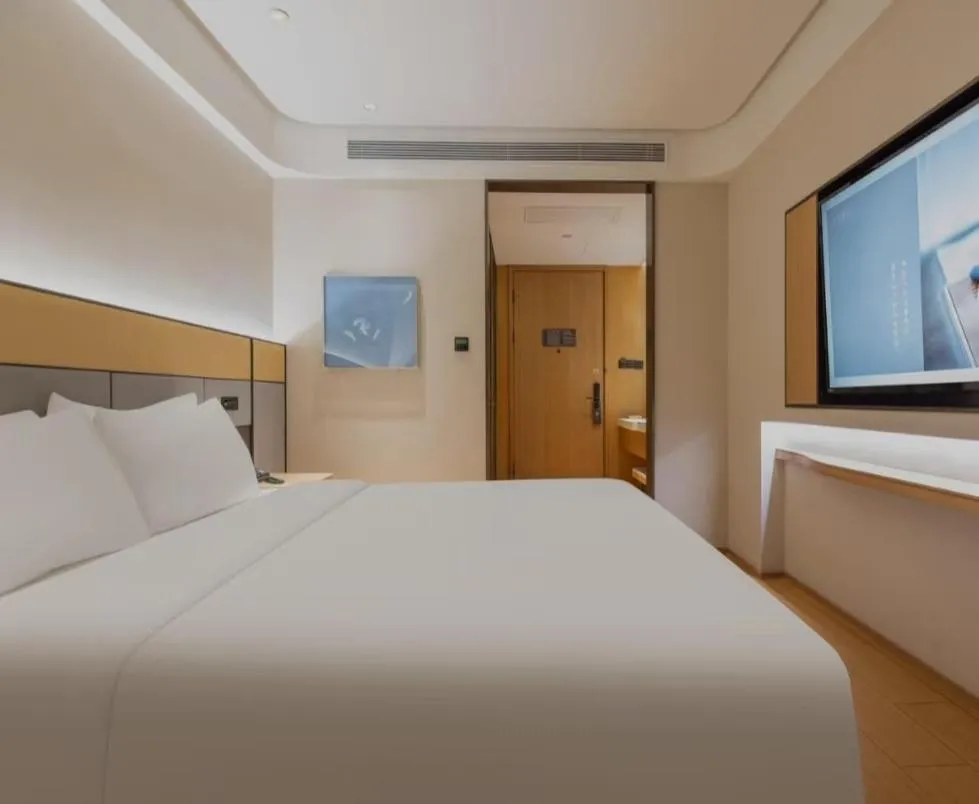 Bed in JI Hotel Beijing South Railway Station Jiaomen West Subway Station