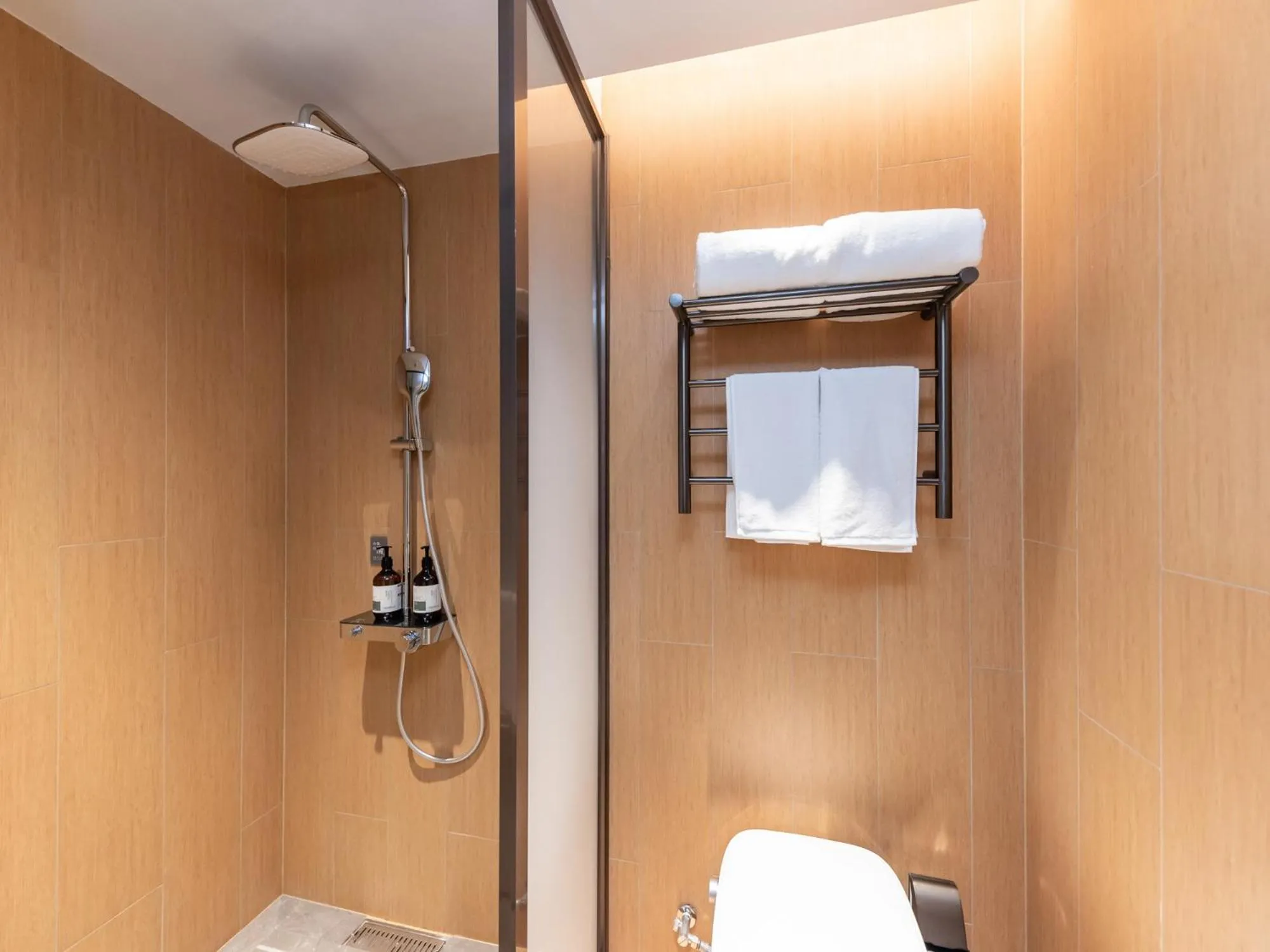 Property building in JI Hotel Suzhou North High Speed Railway Station Subway Station