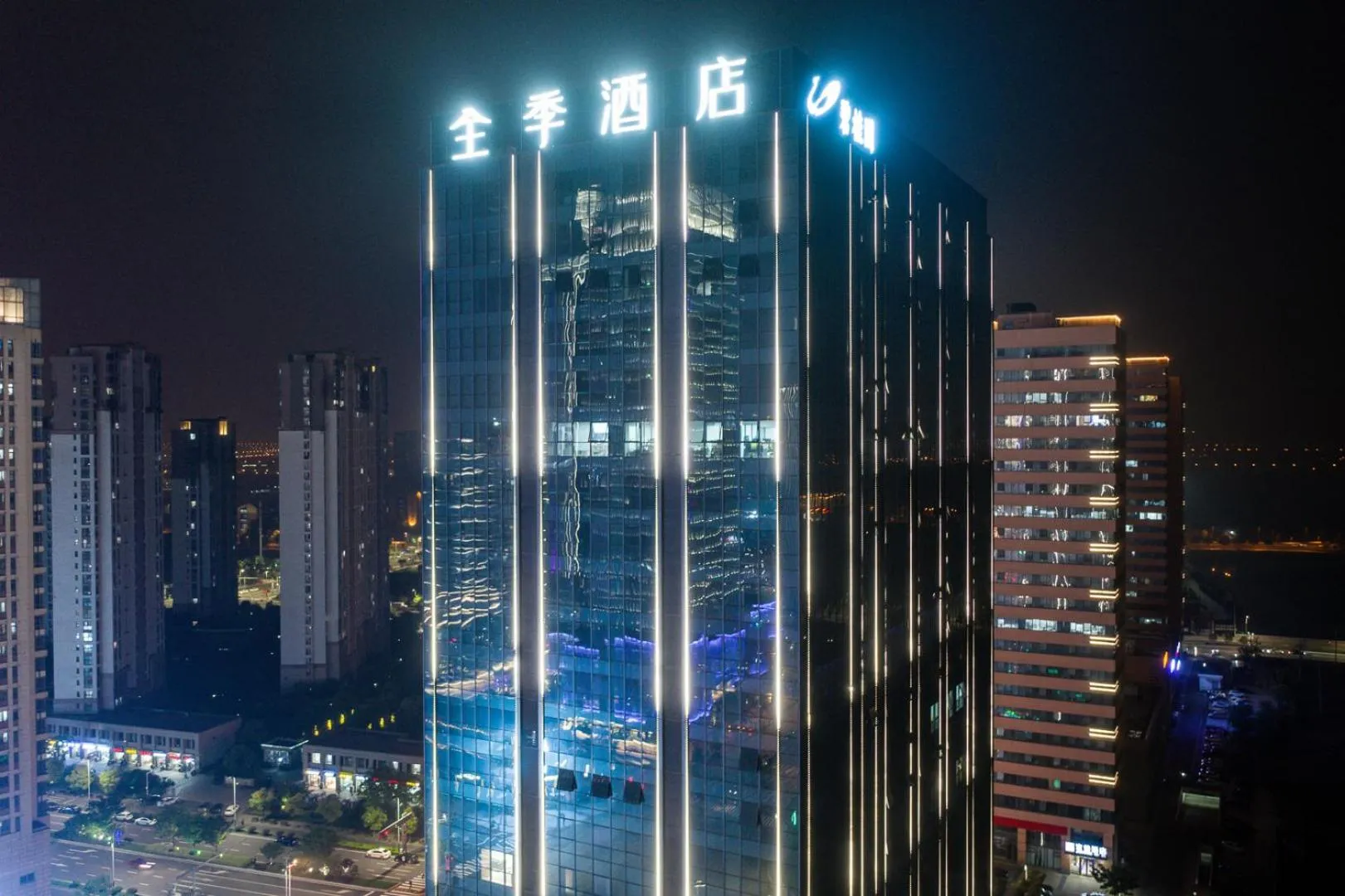 Property building in JI Hotel Suzhou North High Speed Railway Station Subway Station