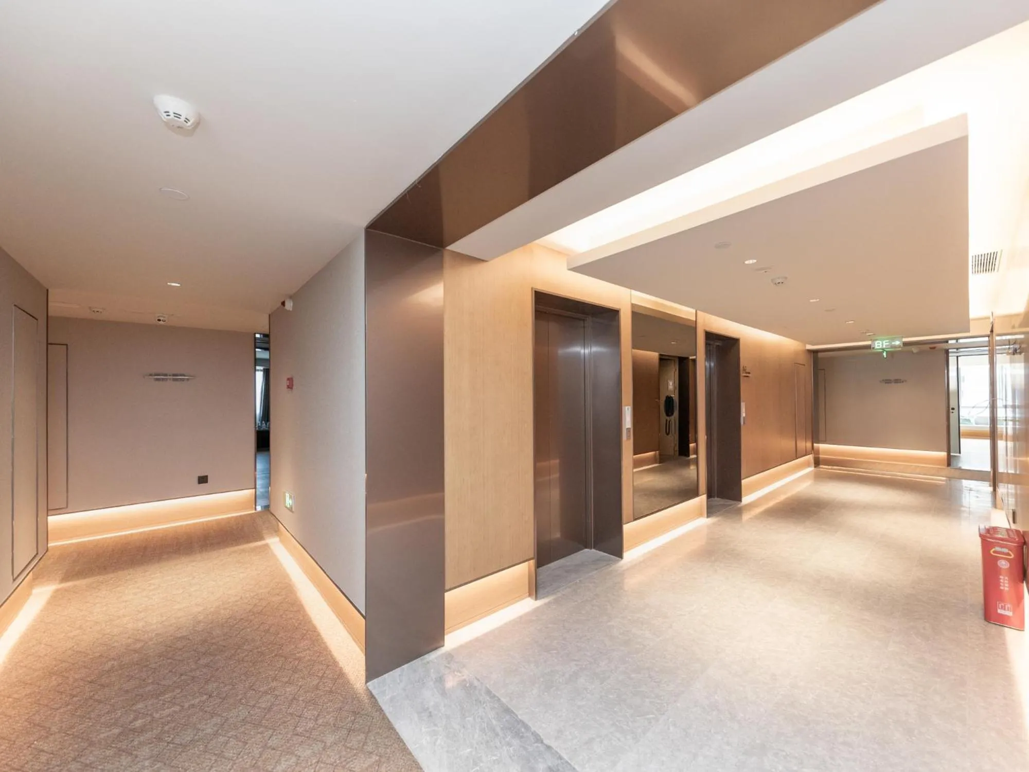 Property building in JI Hotel Suzhou North High Speed Railway Station Subway Station