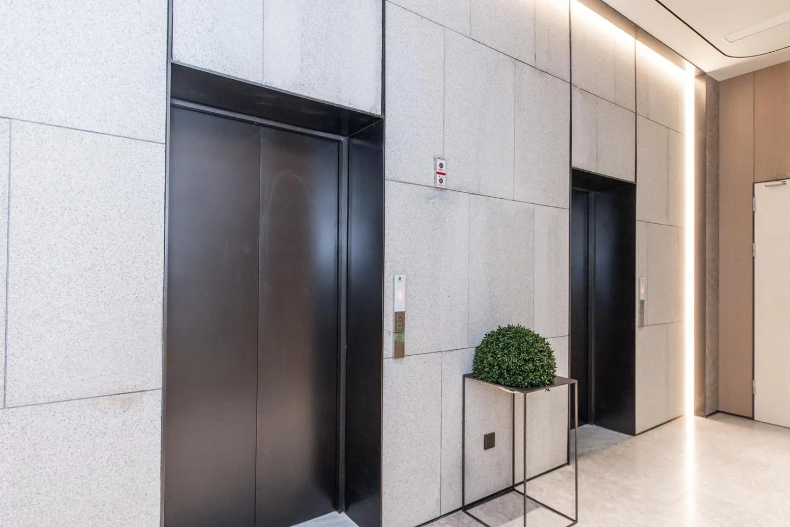 Property building in JI Hotel Suzhou North High Speed Railway Station Subway Station