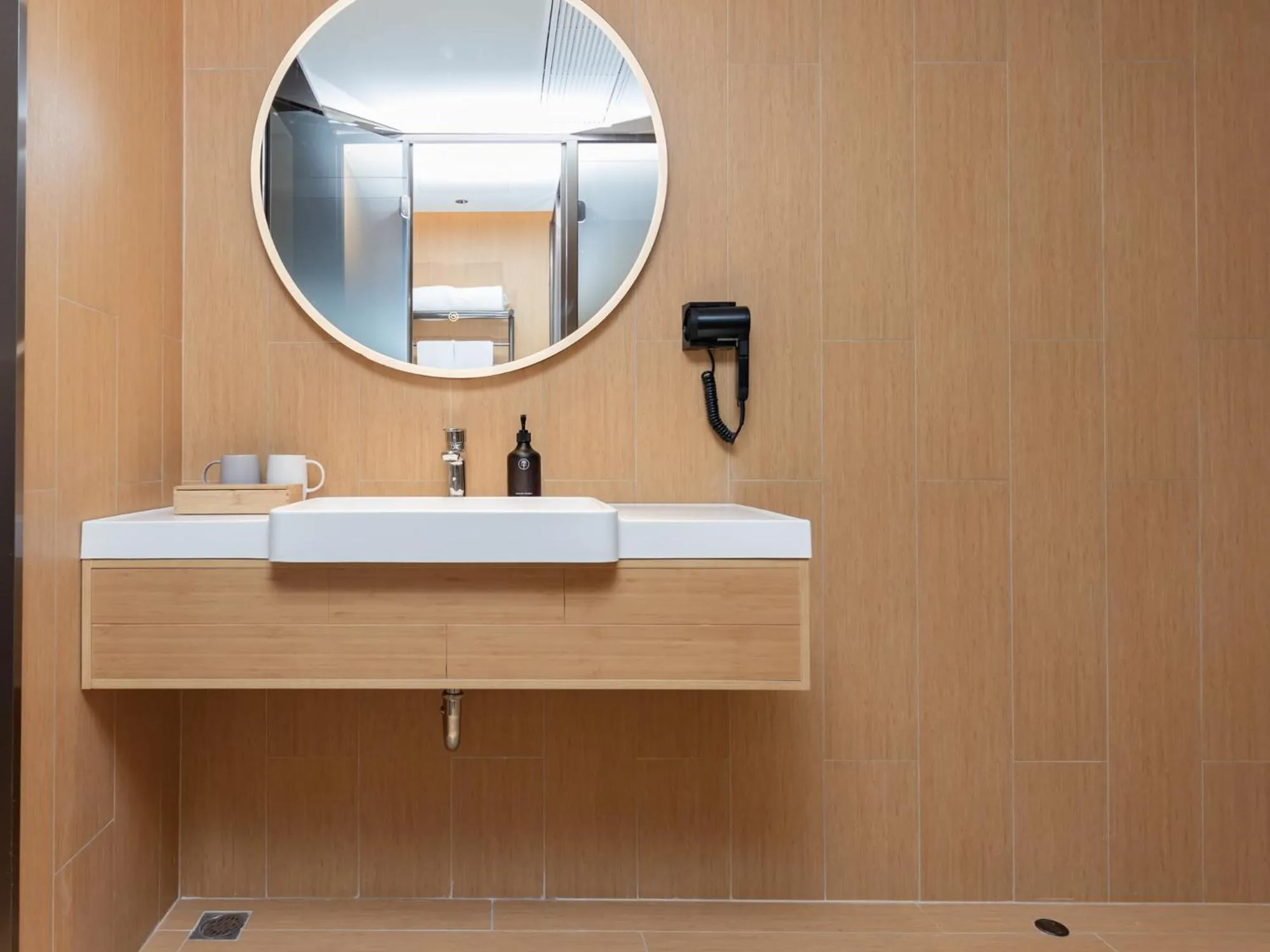 Property building in JI Hotel Suzhou North High Speed Railway Station Subway Station