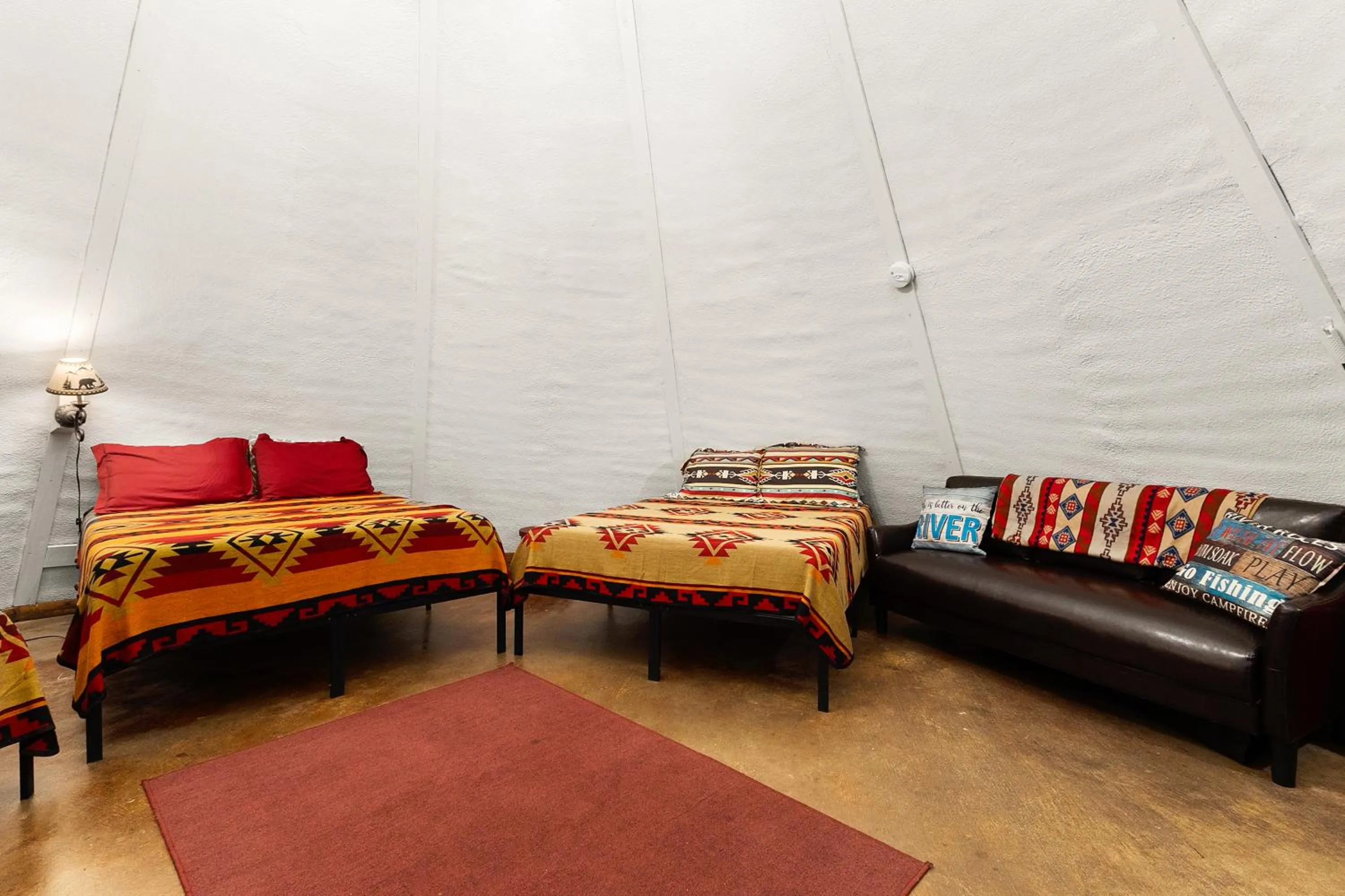 Living room, Bed in Tipis on the Guadalupe