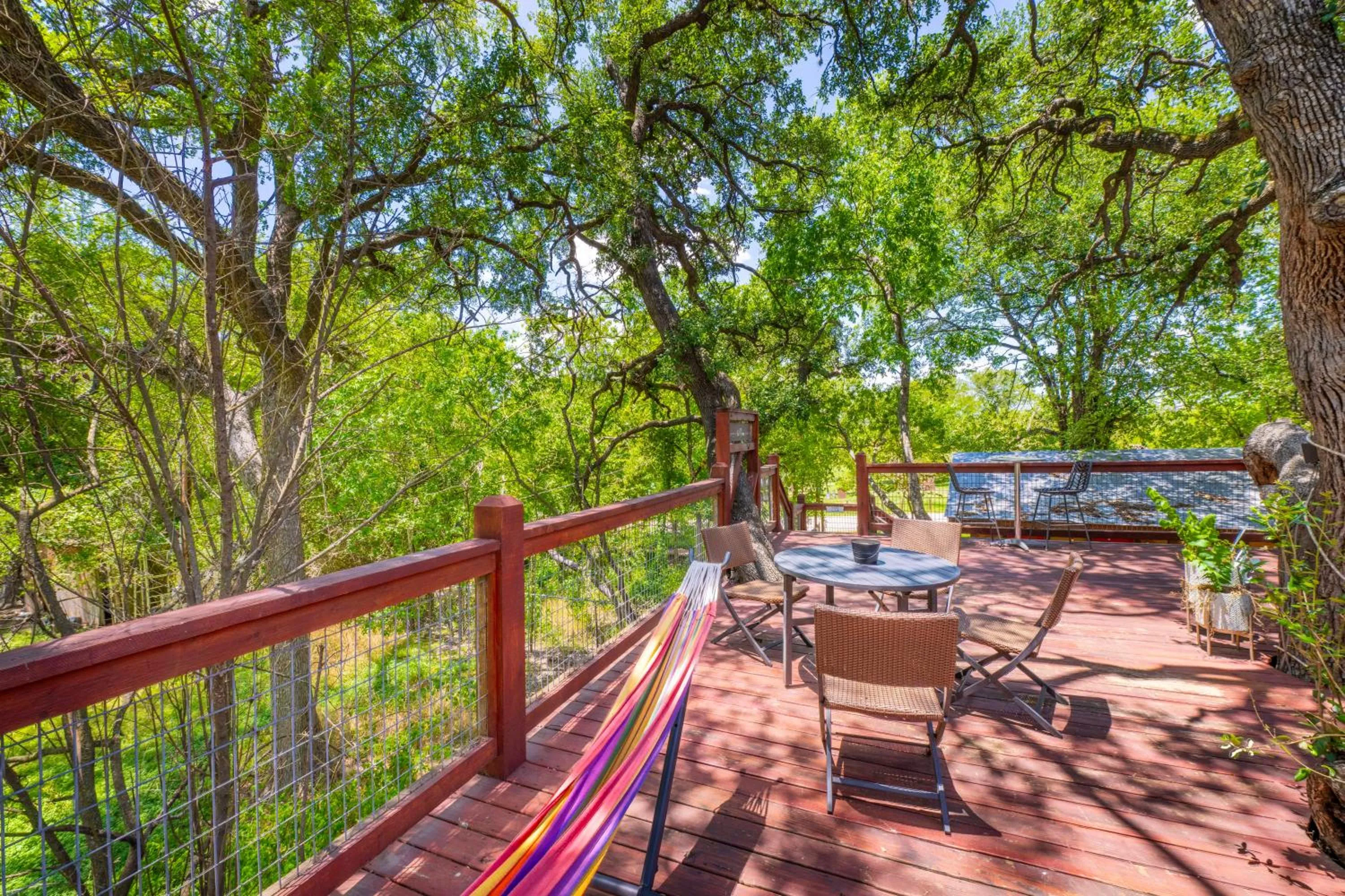 Balcony/Terrace in Tipis on the Guadalupe