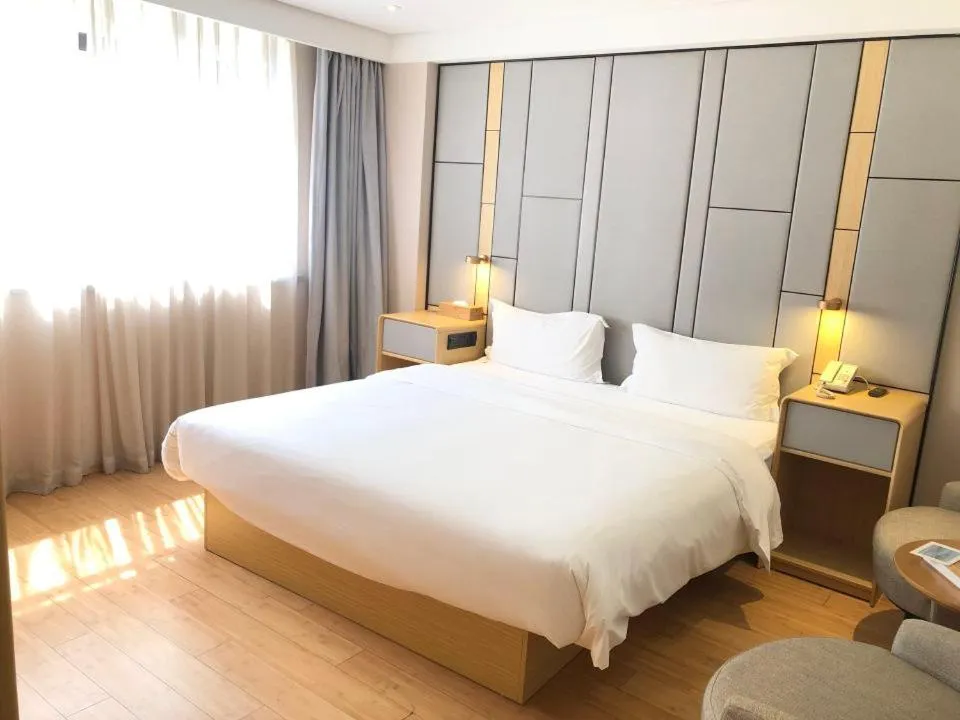 Bed in JI Hotel Shanghai Caohejing Lianhua Road