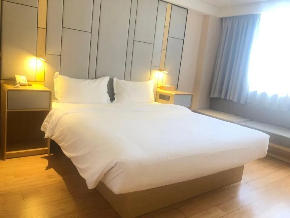 Bed in JI Hotel Shanghai Caohejing Lianhua Road