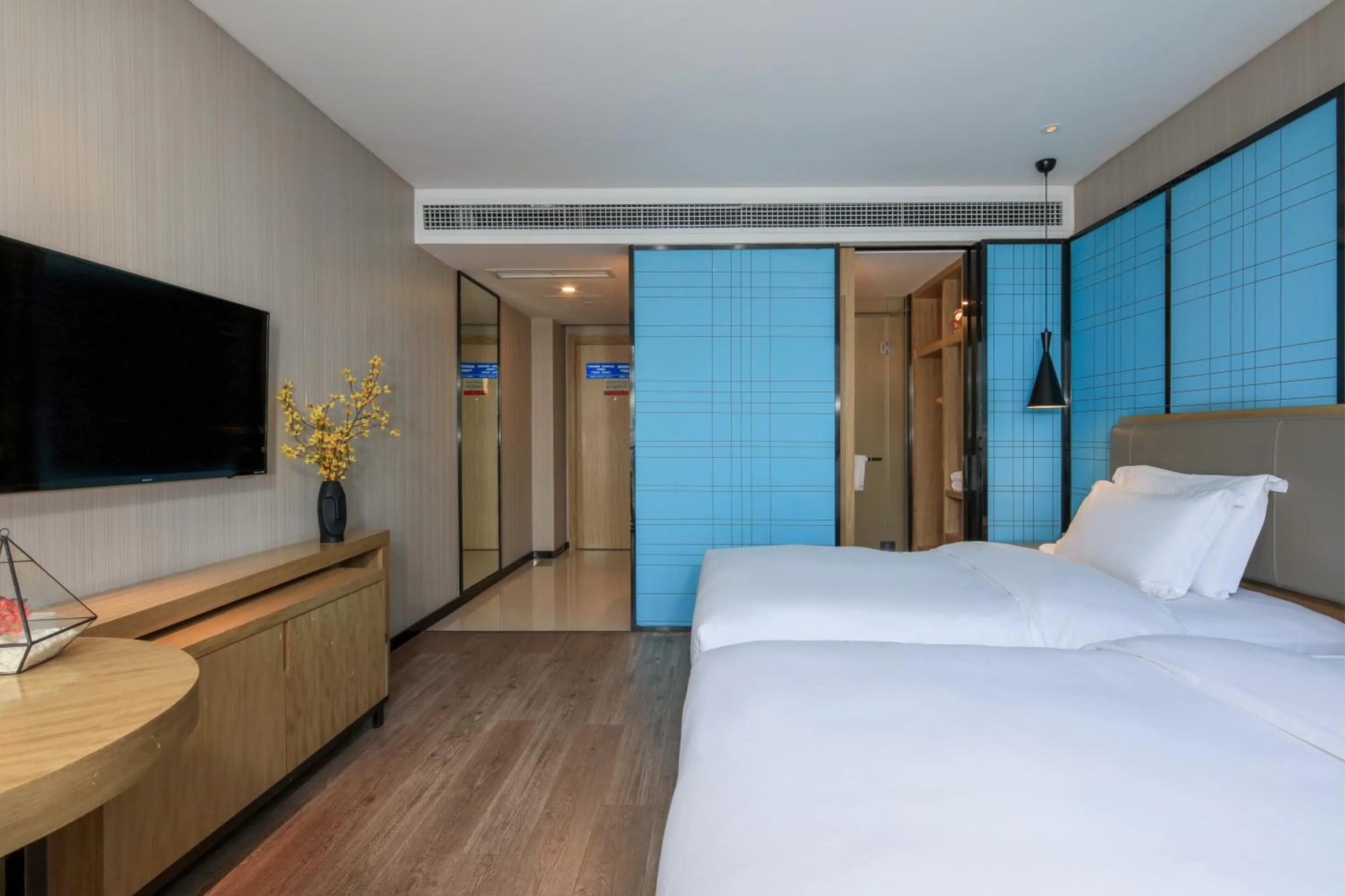 Bed in Starway Hotel Chengdu Jianshe Road SM Plaza