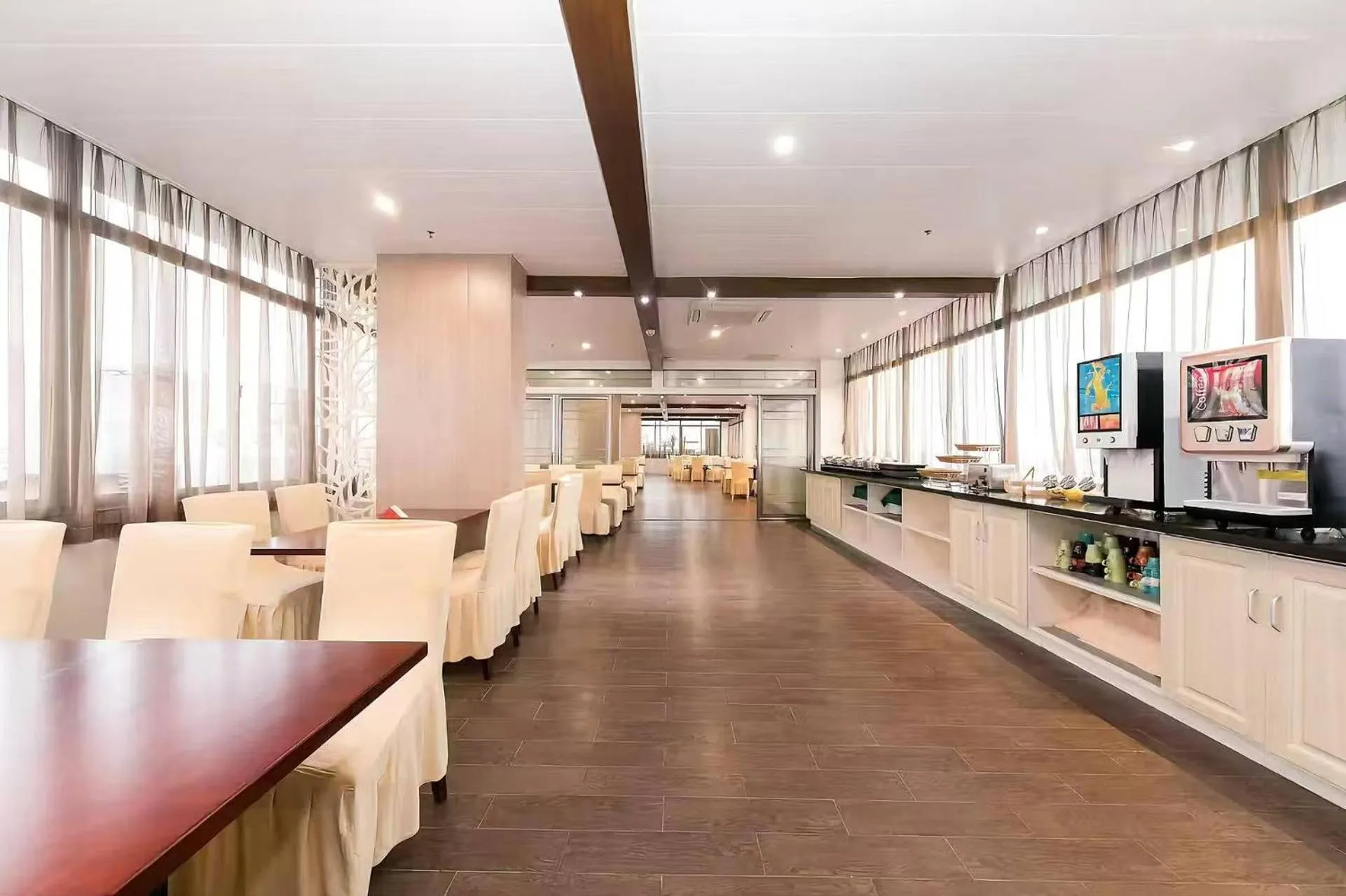 Breakfast in Starway Hotel Shanghai International Tourism Resort Xiupu Road