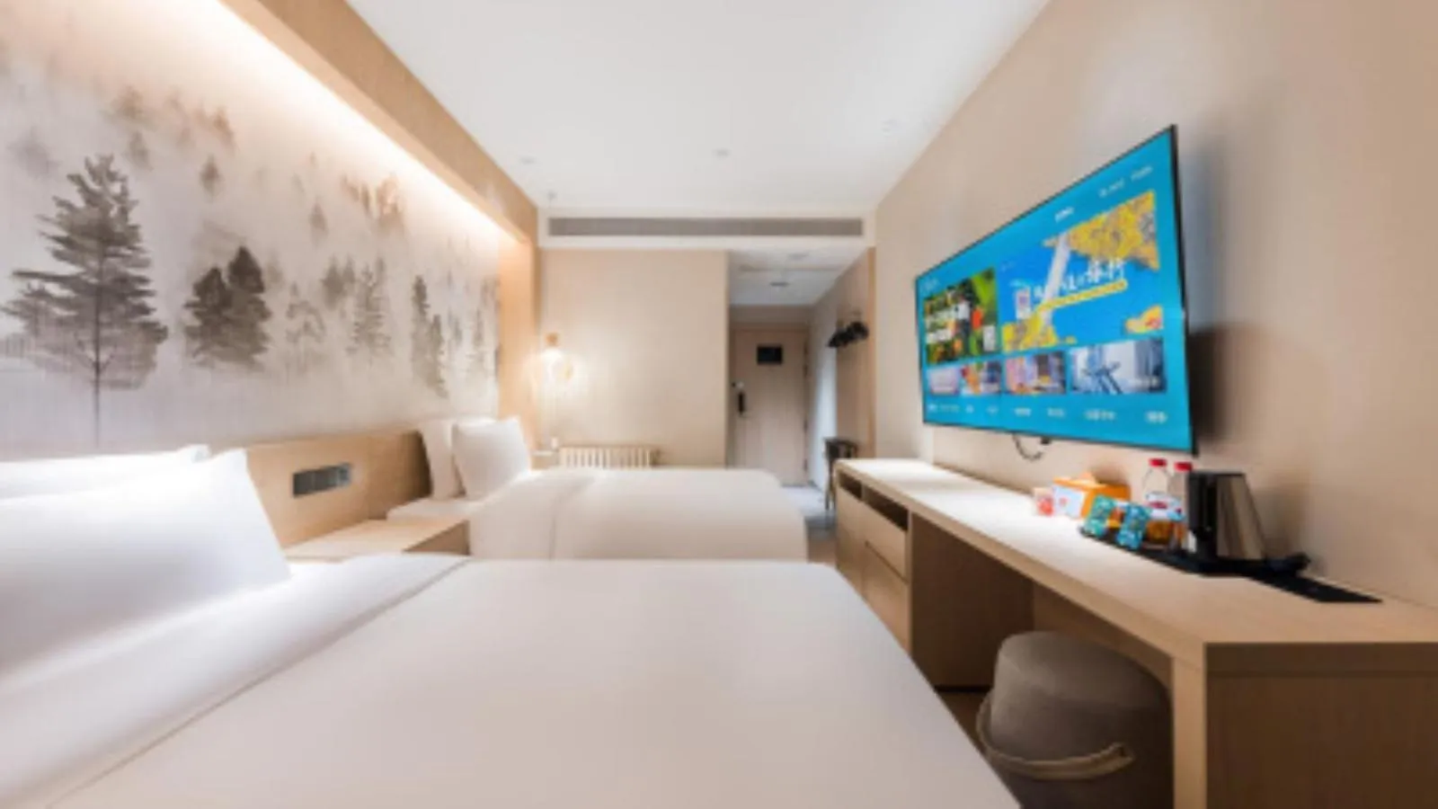 Photo of the whole room, Bed in Orange Beijing Lama Temple Hepingli North Street Subway Station Hotel