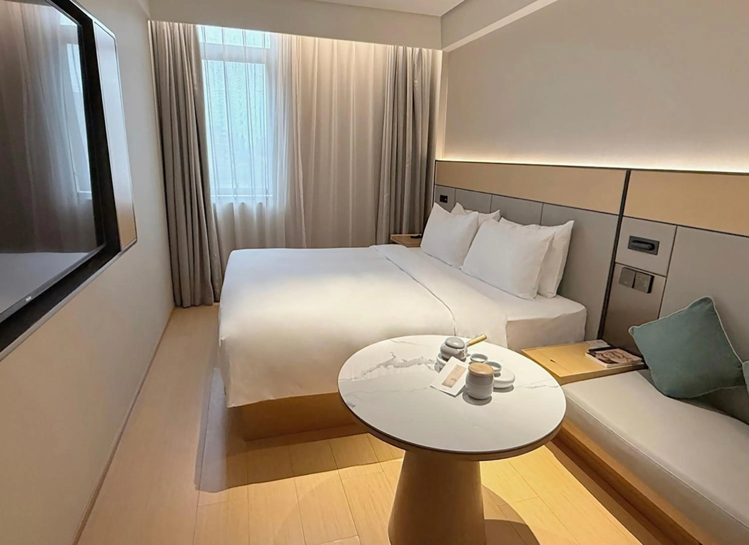 Property building, Bed in JI Hotel Shanghai New International Expo Center Longyang Road