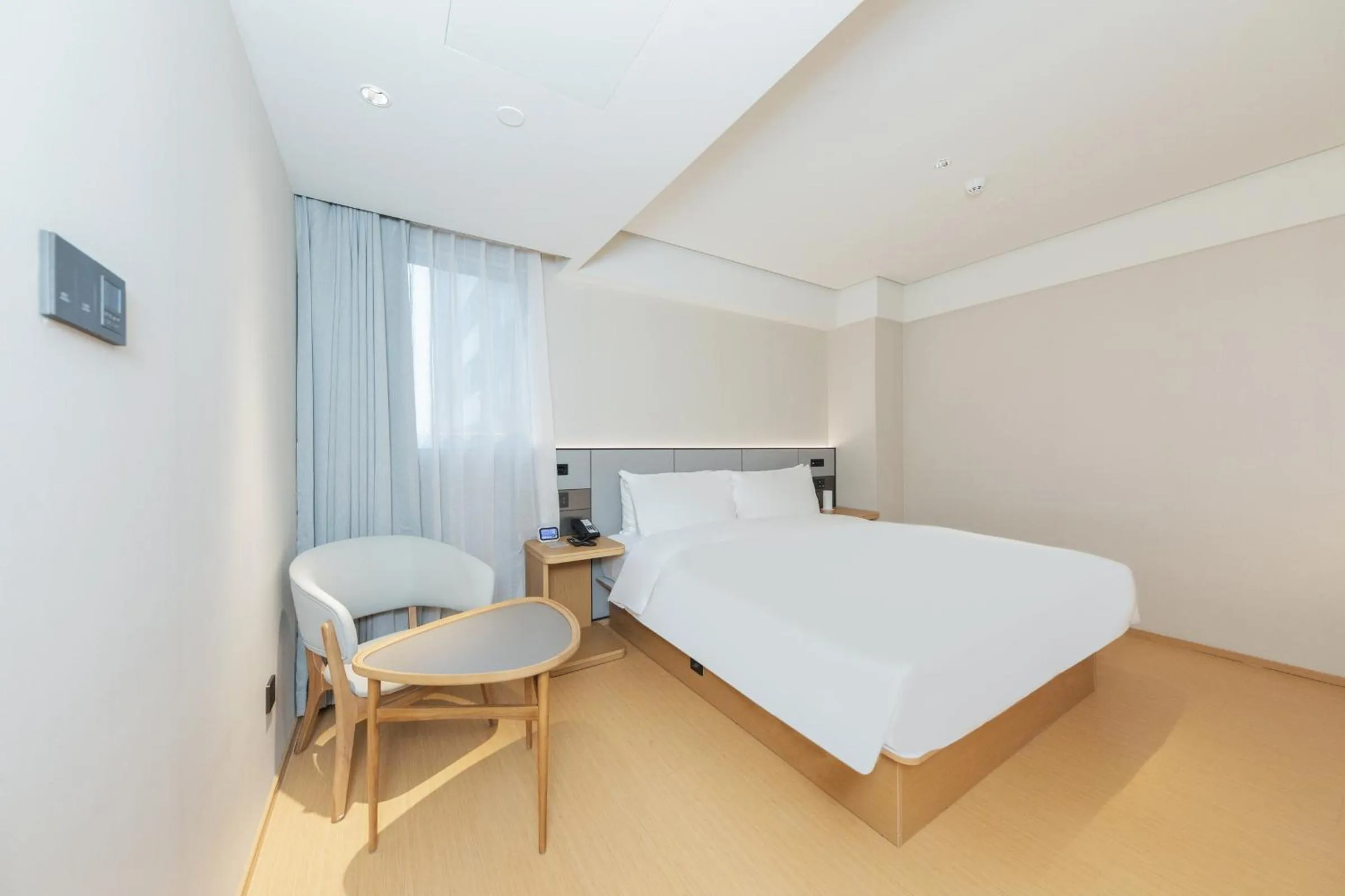 Bed in JI Hotel Beijing West Railway Station Lianbao Road