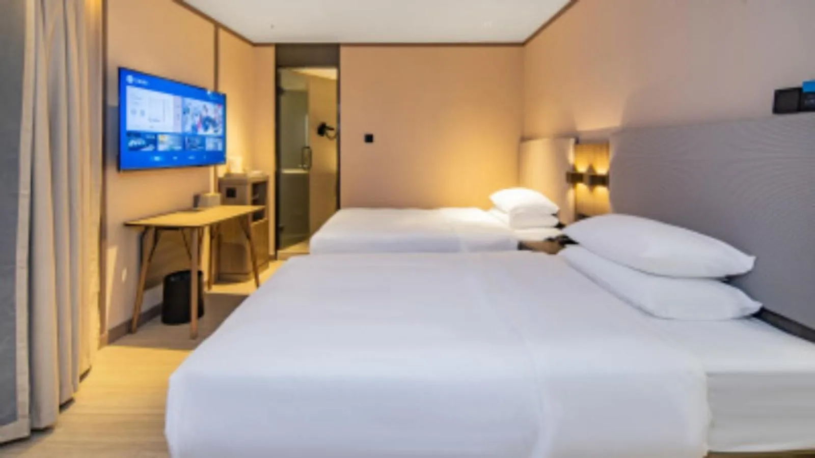 Bed in Hanting Hotel Shenzhen Huaqiang North Science Museum Subway Station