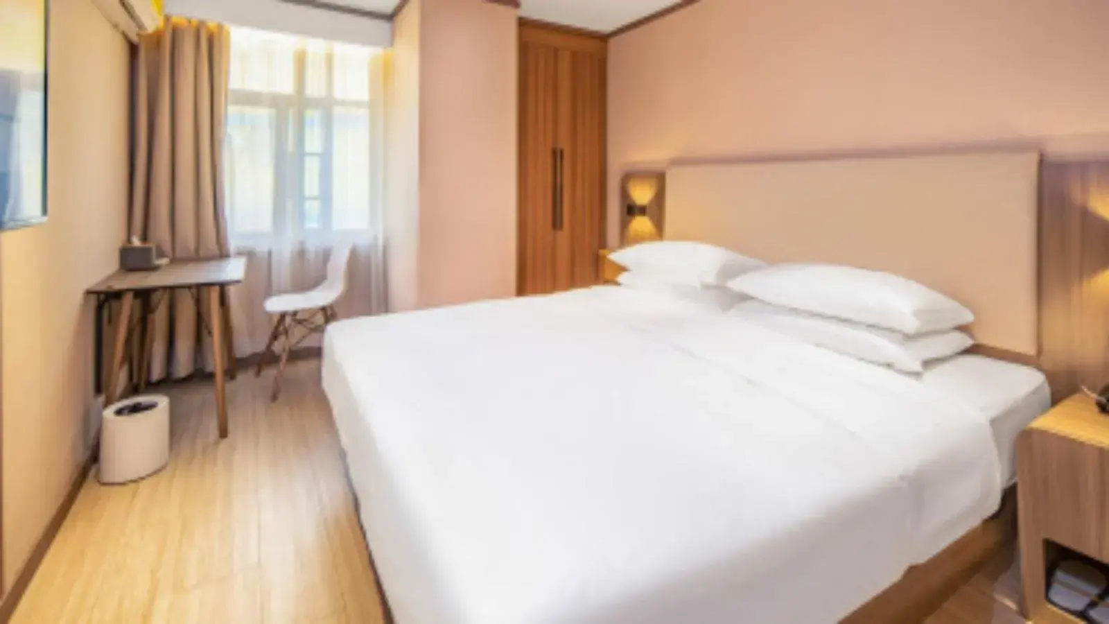 Superior King Room in Hanting Hotel Shenzhen Huaqiang North Science Museum Subway Station Superior King Room in Hanting Hotel Shenzhen Huaqiang North Science Museum Subway Station