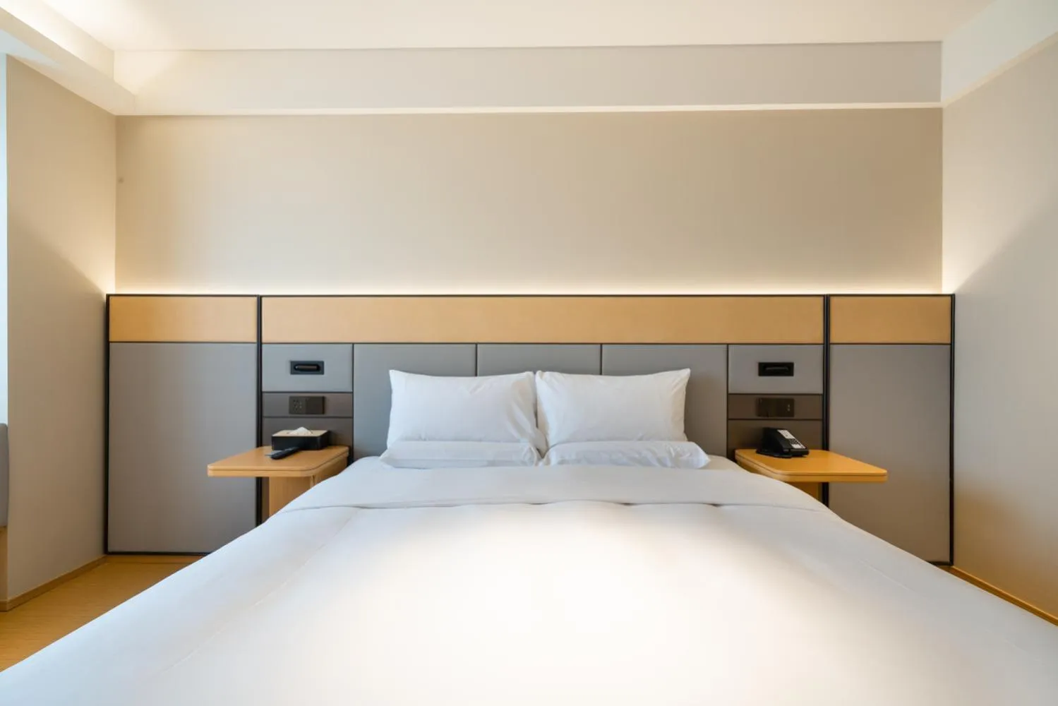 Bed in JI Hotel Guangzhou Sports Center Tianhe North Road