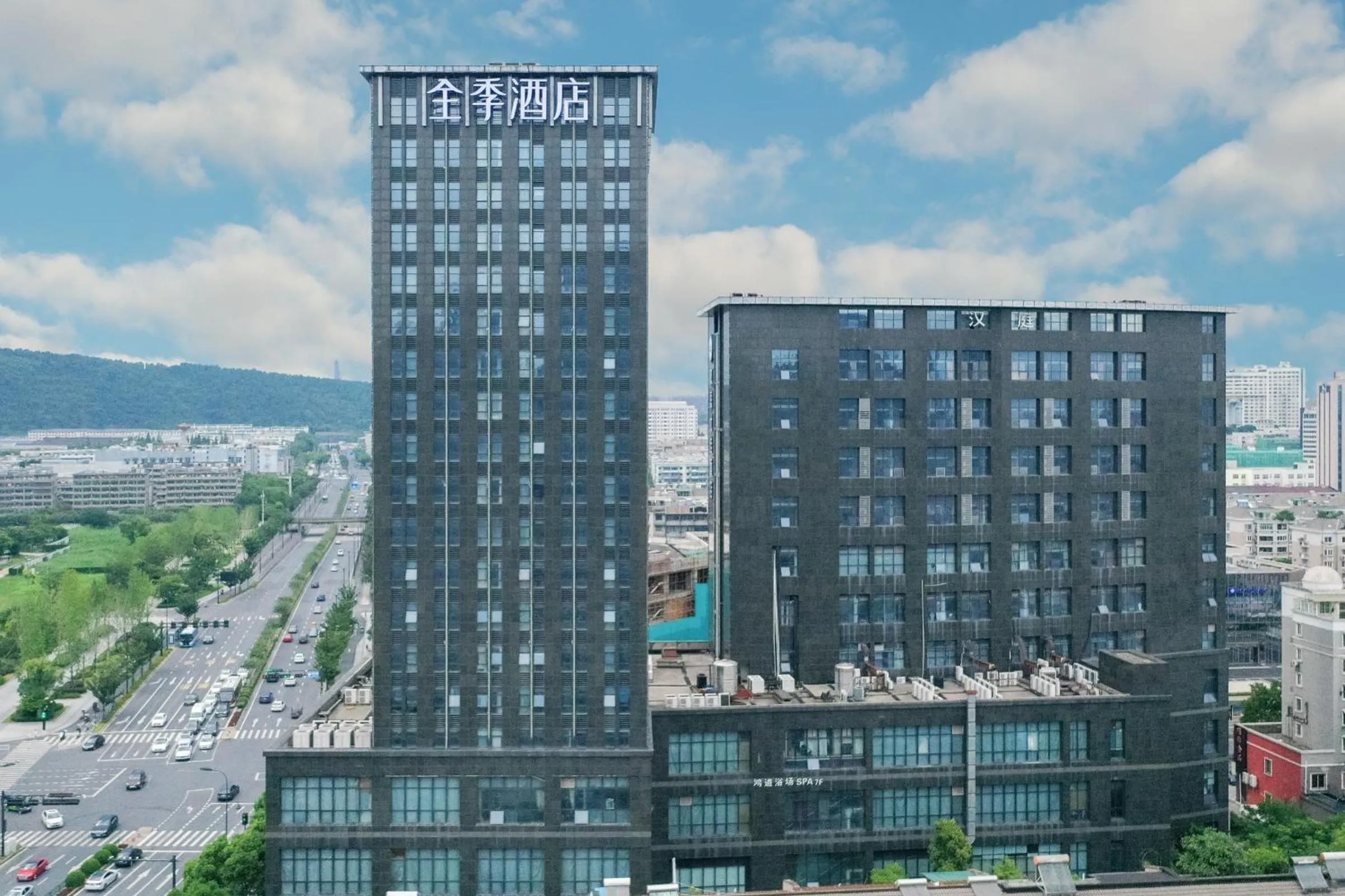 Property building in JI Hotel Hangzhou Linping Yintai City