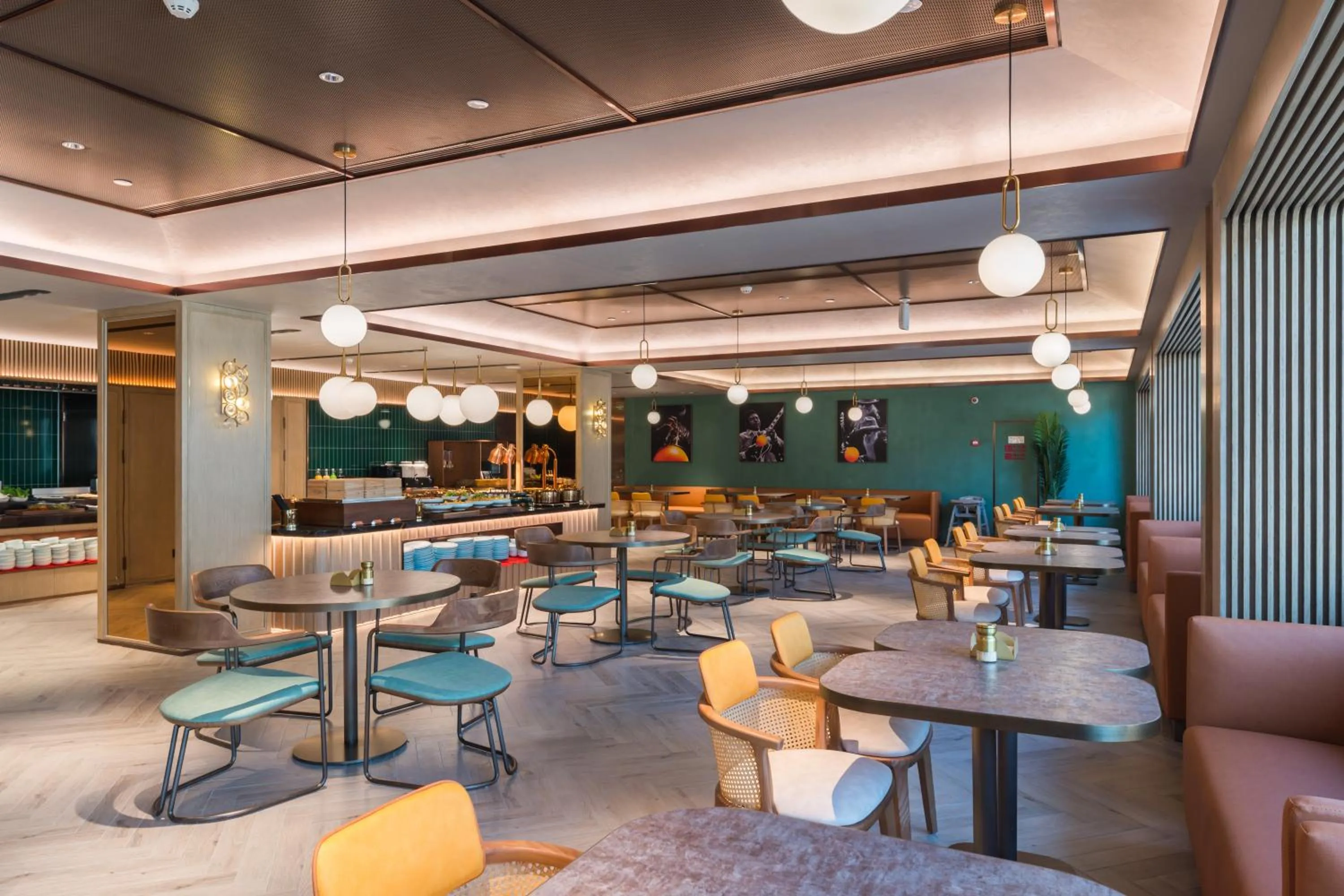 Restaurant/places to eat in Orange Hotel Shanghai World Expo Center